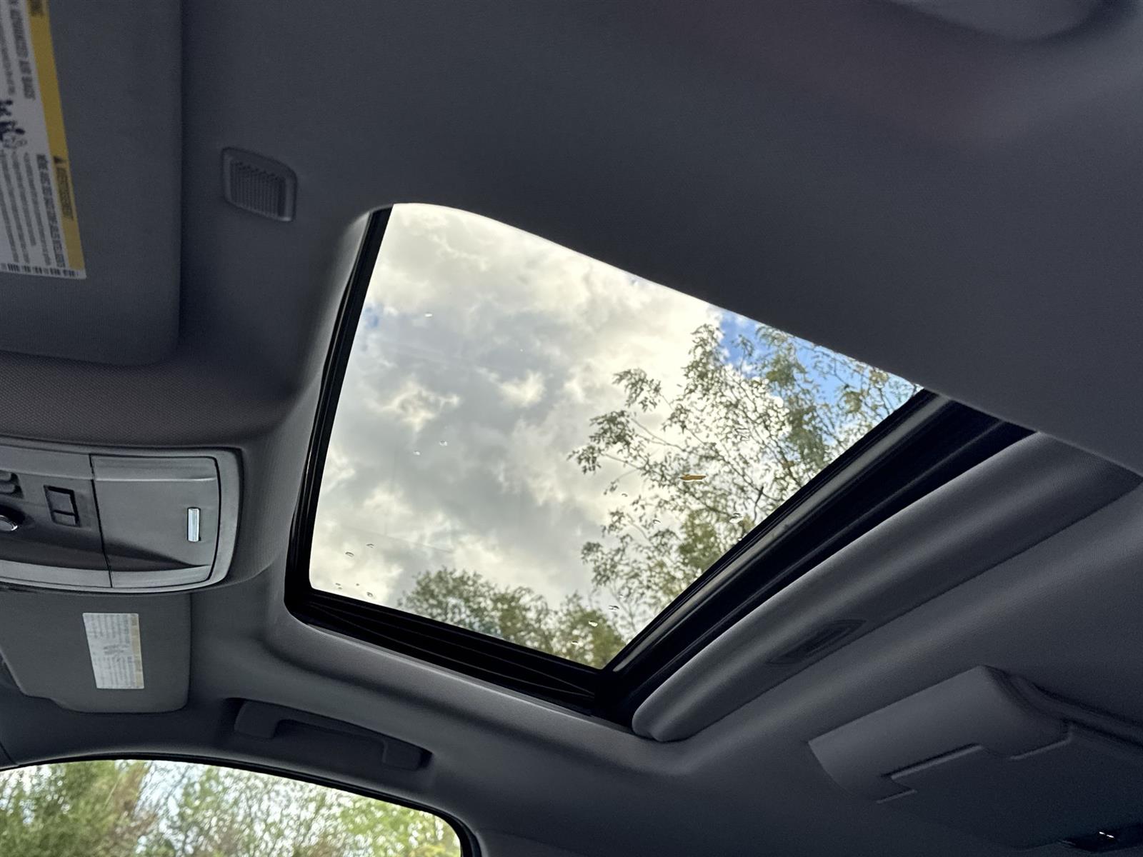 Thumbnail: 2016 Chevrolet Tahoe - 13