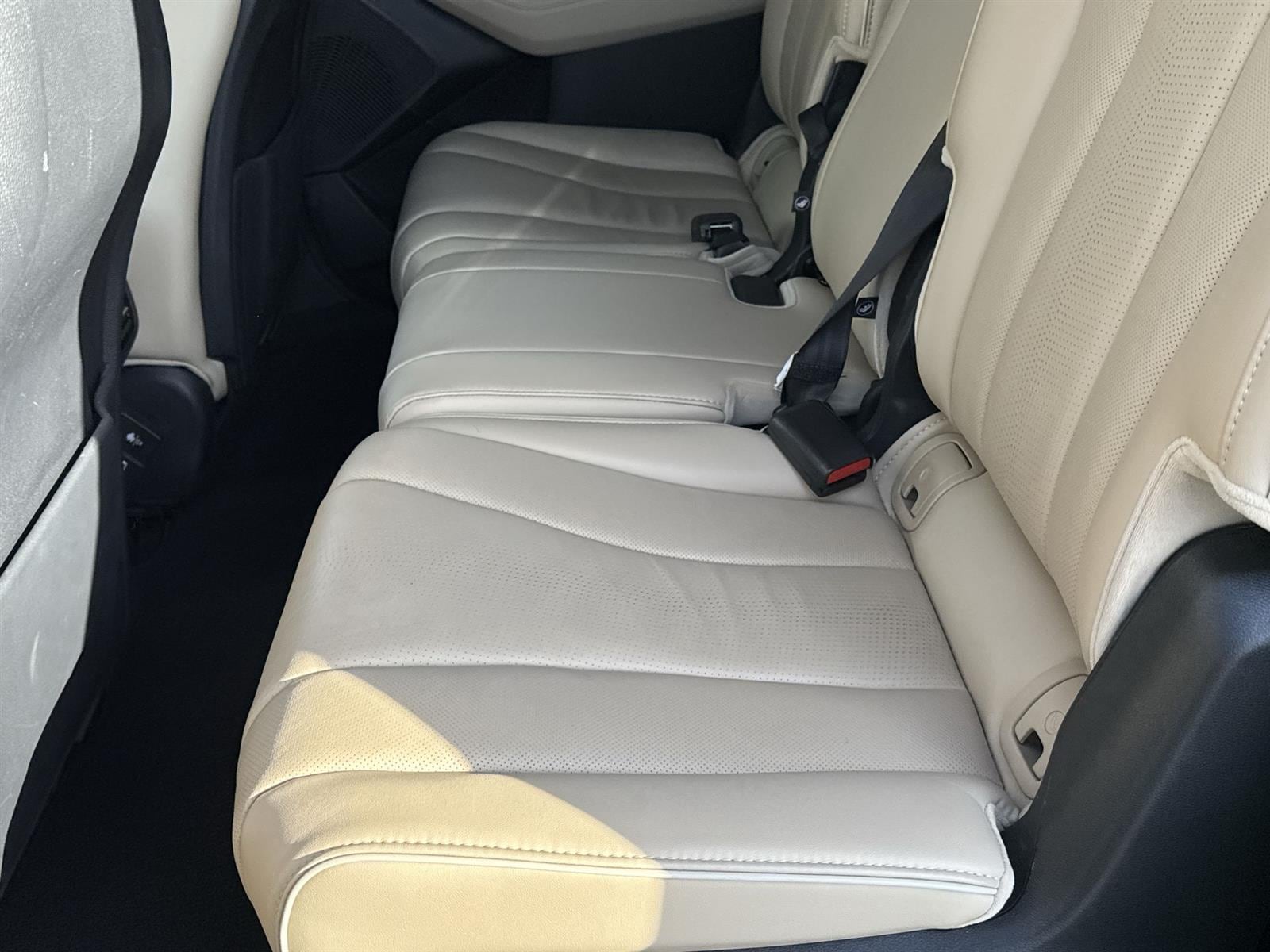 Thumbnail: 2023 Acura MDX - 14