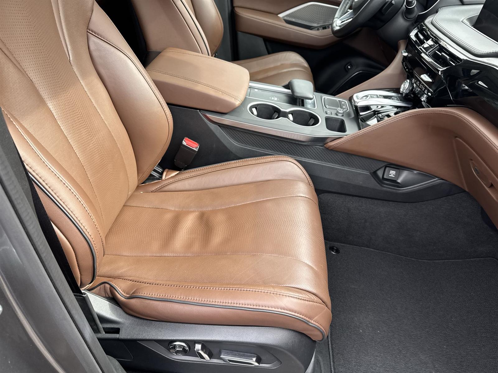 Thumbnail: 2023 Acura MDX - 17