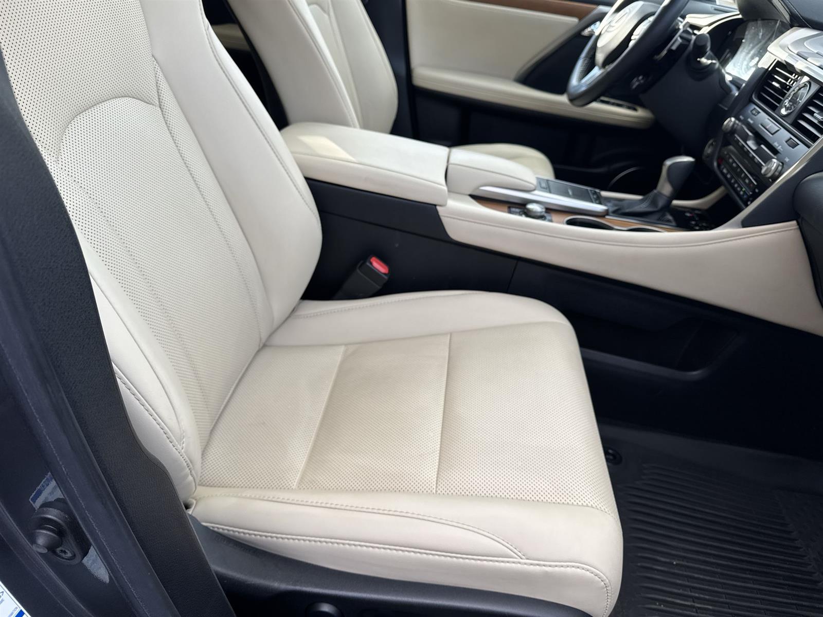 Thumbnail: 2022 Lexus RX - 17