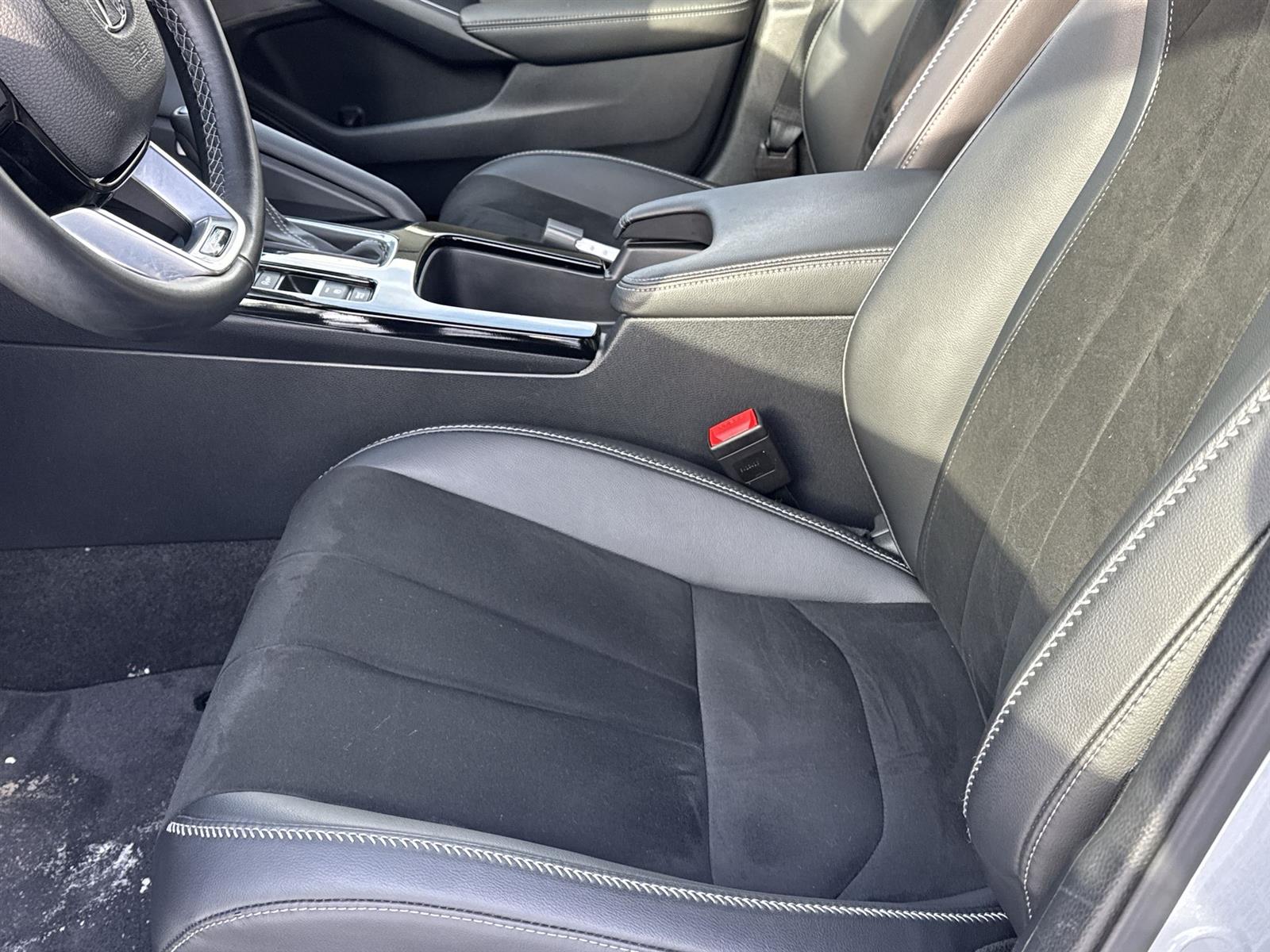 Thumbnail: 2025 Acura Integra - 11