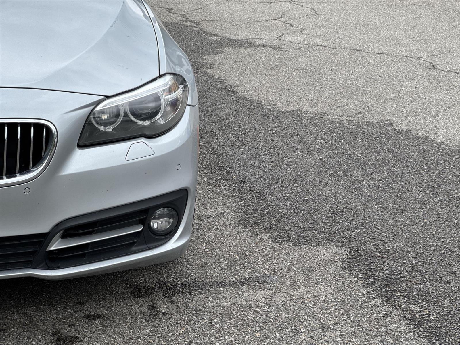 2015 BMW 5 Series 528i xDrive 9