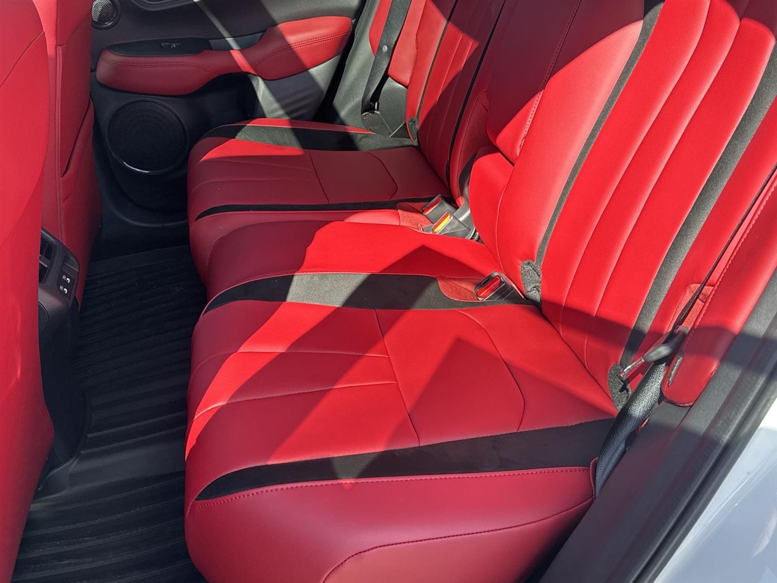 Thumbnail: 2025 Acura ADX - 15