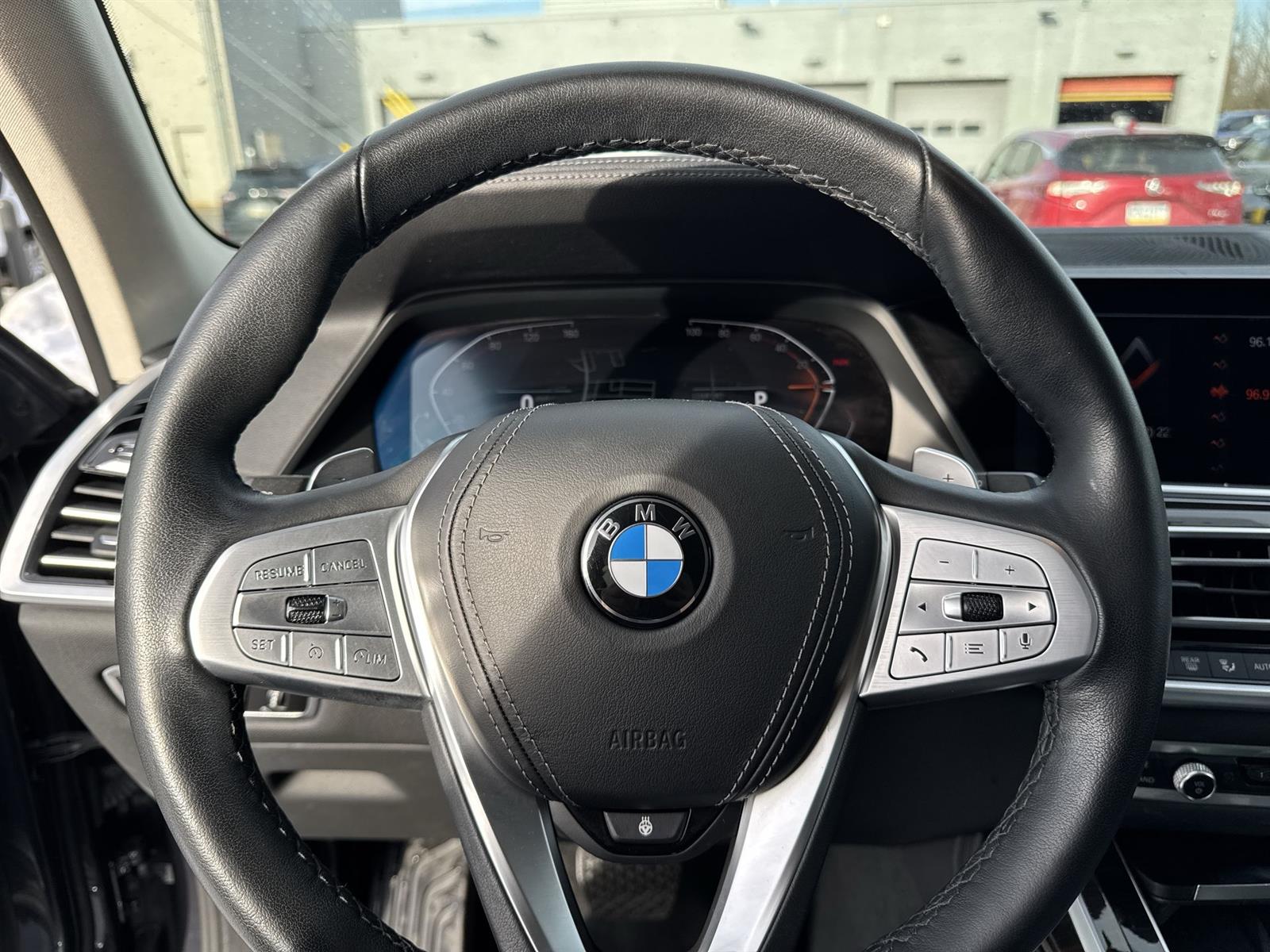 Thumbnail: 2021 BMW X7 - 17