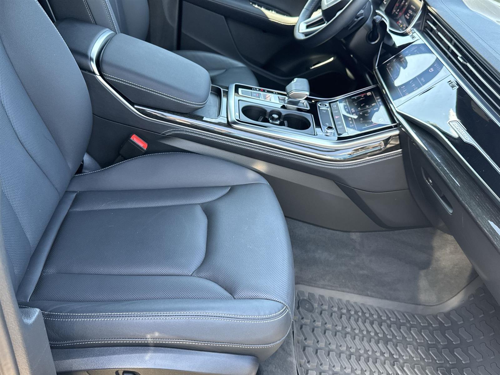 Thumbnail: 2025 Audi Q7 - 17