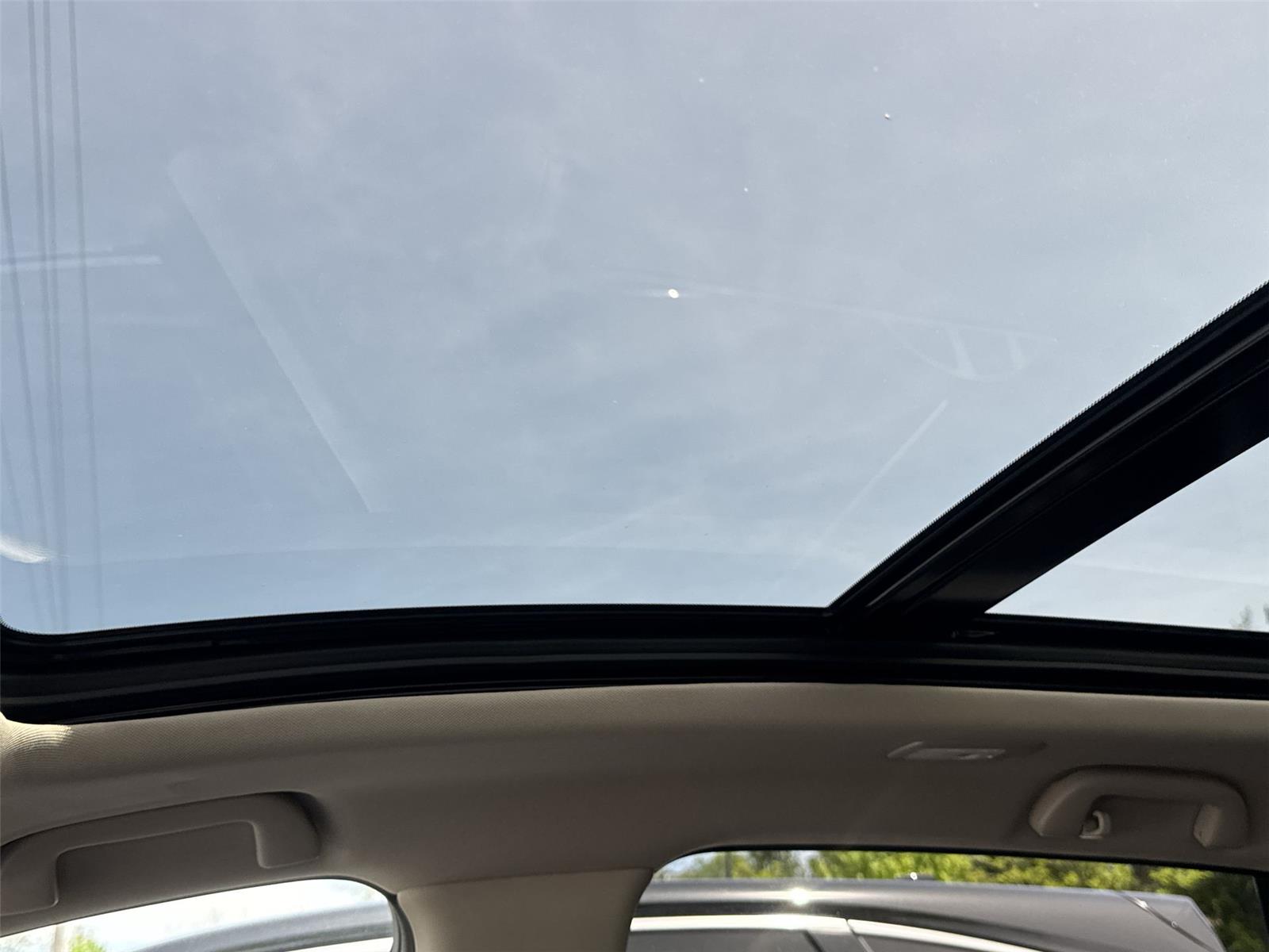 Thumbnail: 2023 Acura RDX - 14