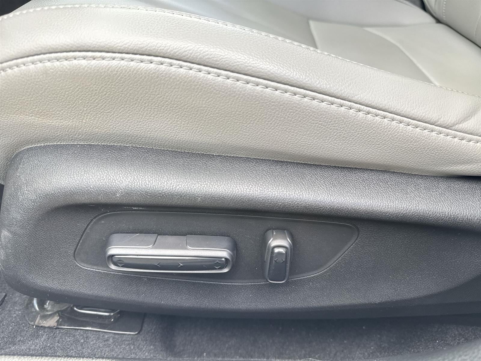 Thumbnail: 2023 Acura Integra - 14