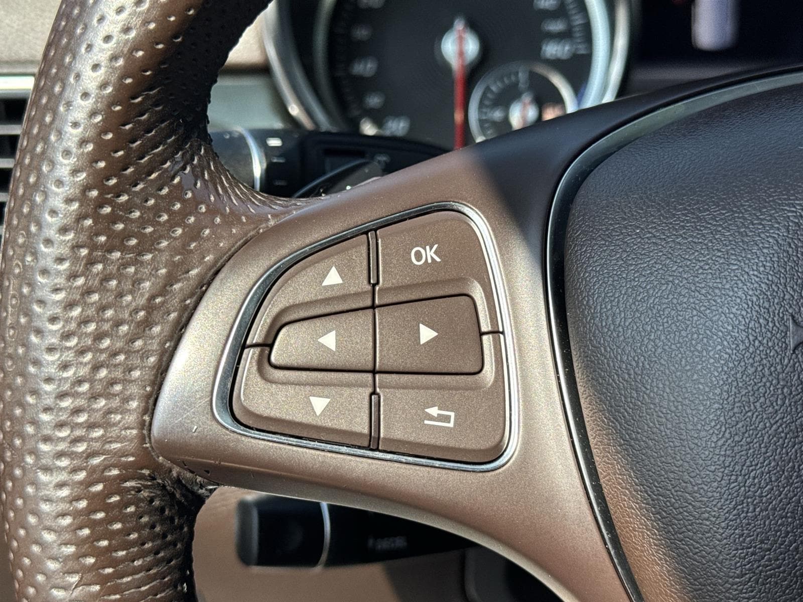 Thumbnail: 2018 Mercedes-Benz GLE - 19