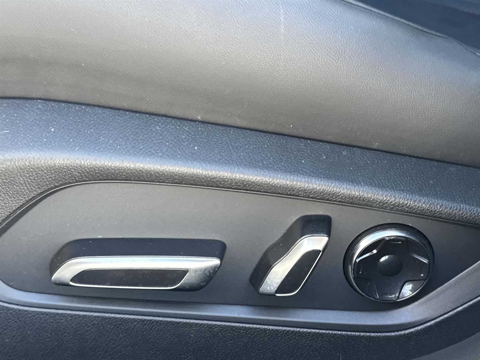 Thumbnail: 2025 Acura TLX - 12