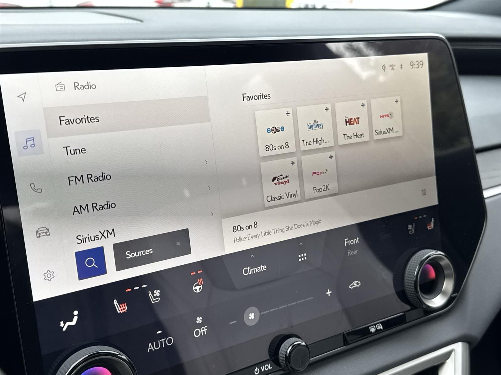 Thumbnail: 2024 Lexus RX - 28