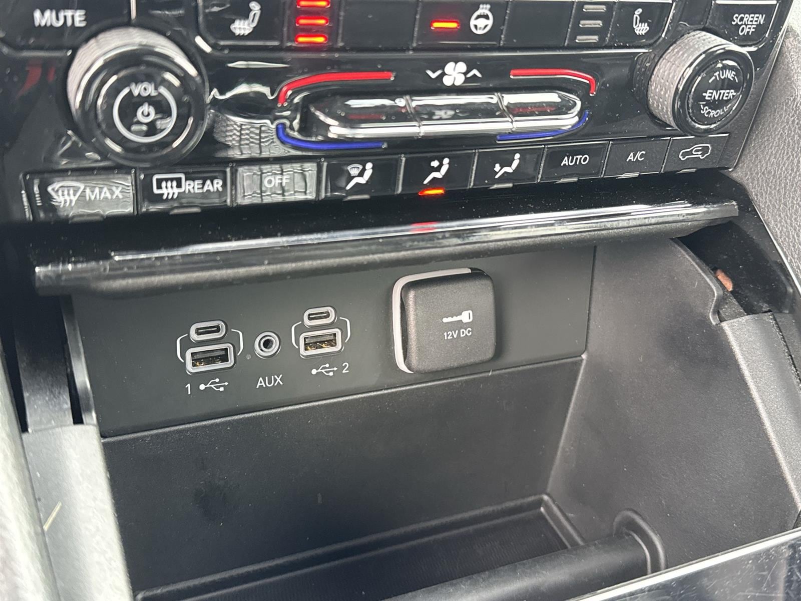 Thumbnail: 2023 Jeep Grand Cherokee - 25