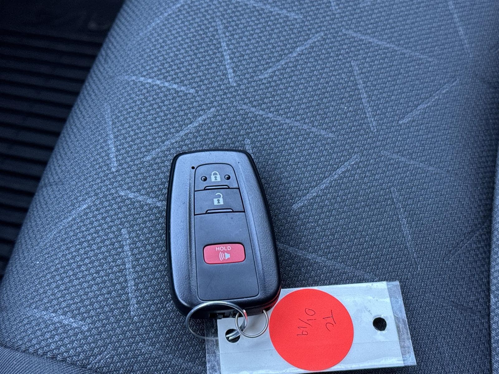 Thumbnail: 2023 Toyota RAV4 - 29