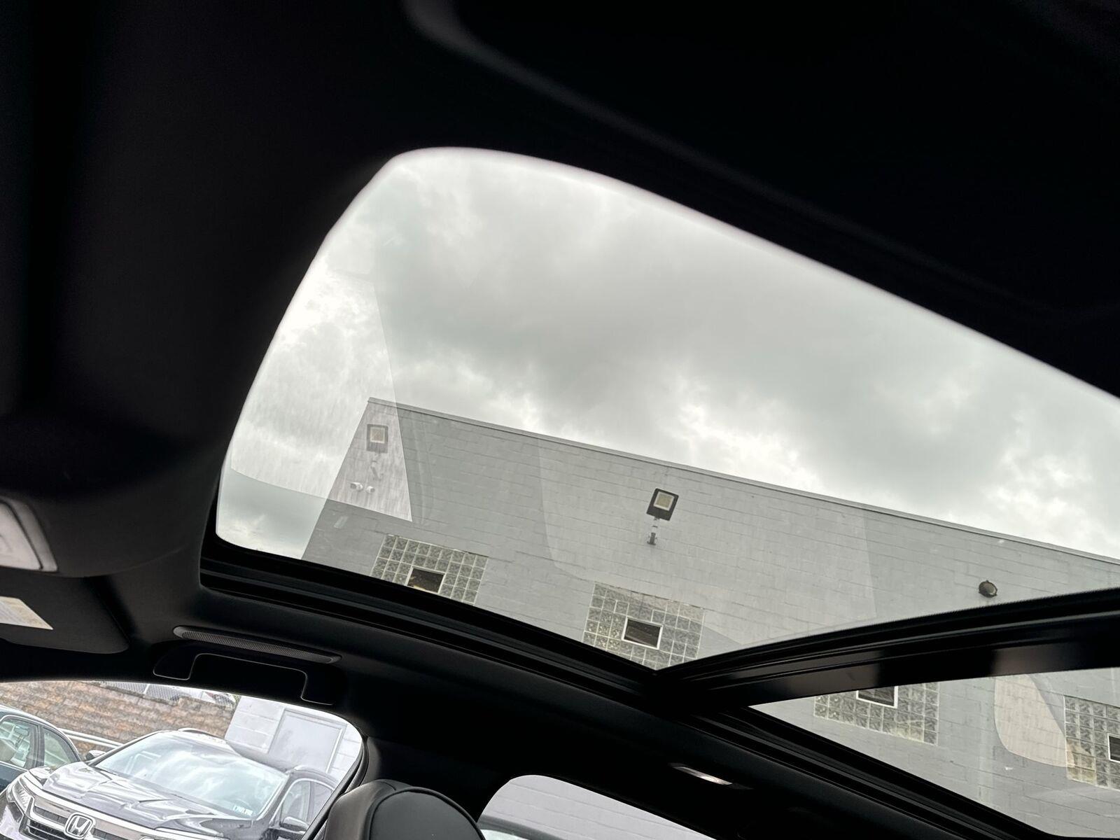 Thumbnail: 2026 Acura RDX - 16