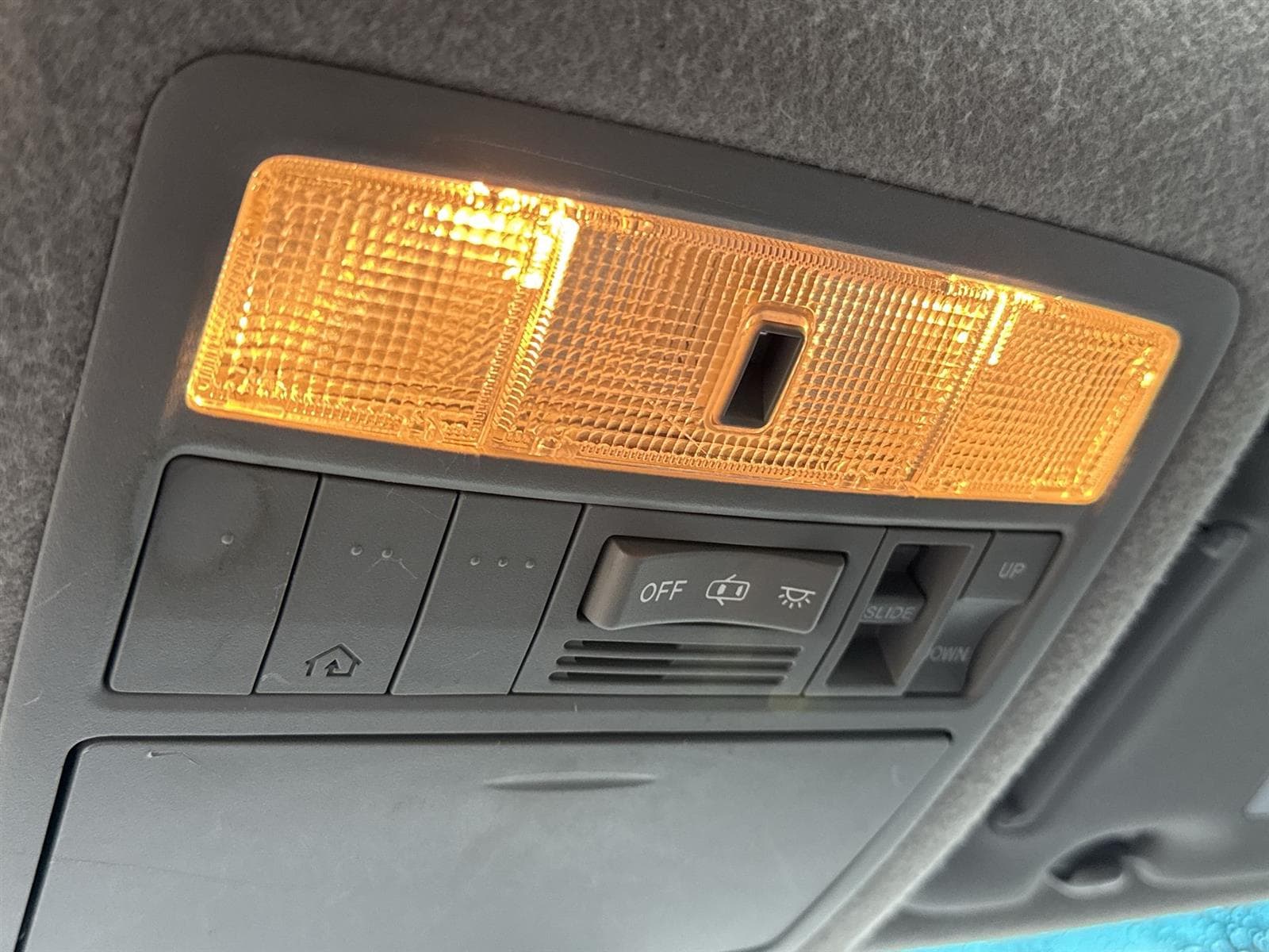 Thumbnail: 2013 Toyota Highlander - 20