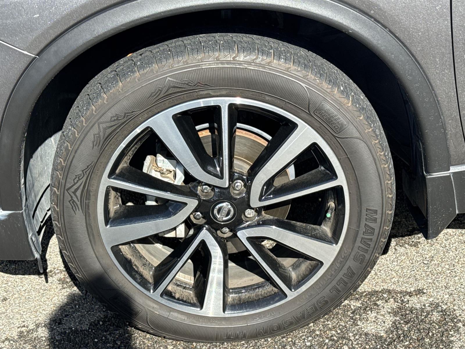 Thumbnail: 2020 Nissan Rogue - 11