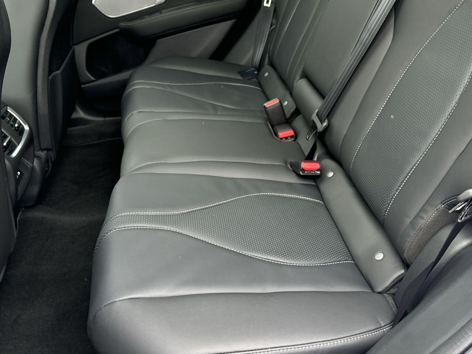 Thumbnail: 2026 Acura RDX - 16