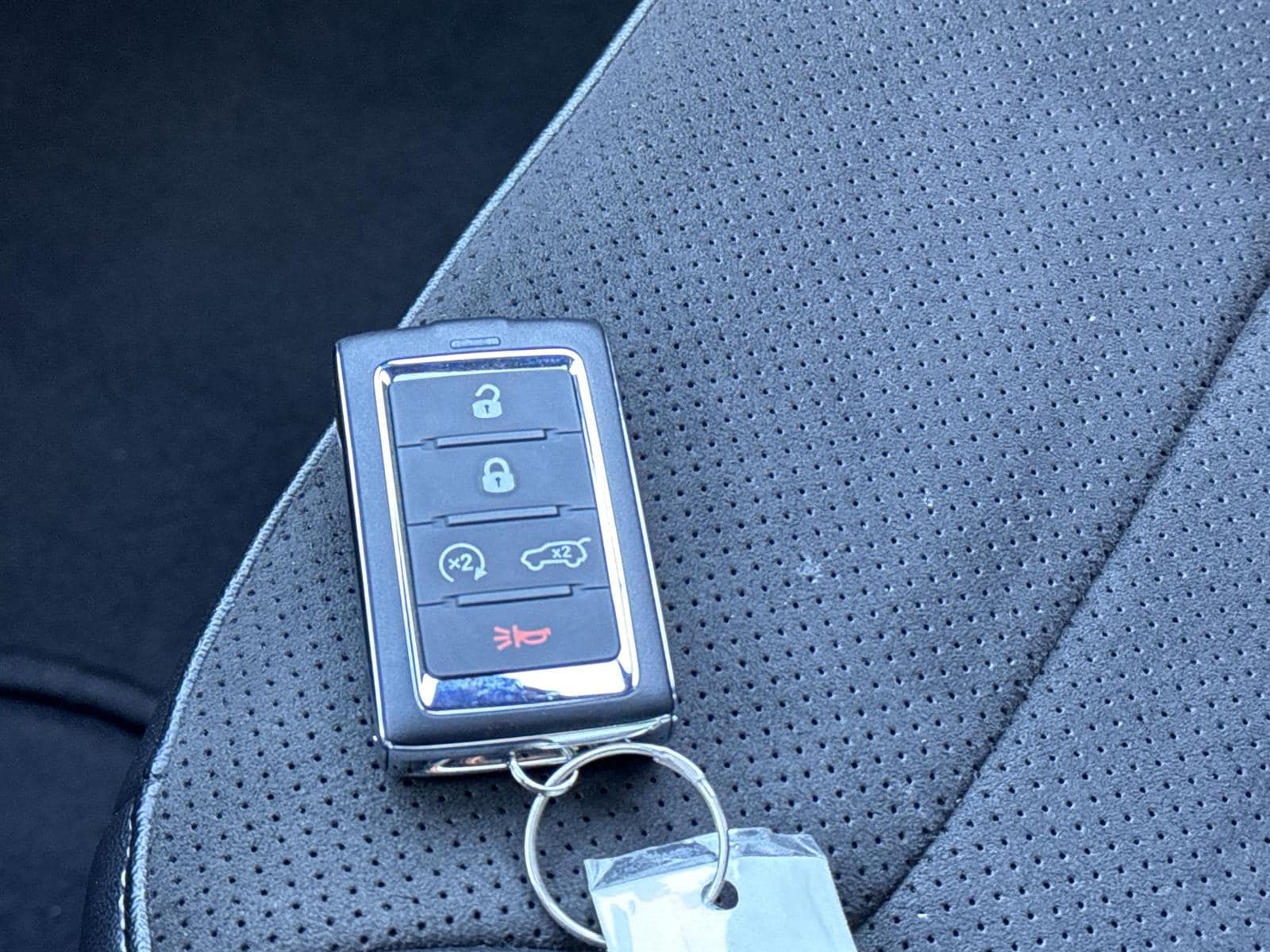 Thumbnail: 2023 Jeep Grand Cherokee - 33