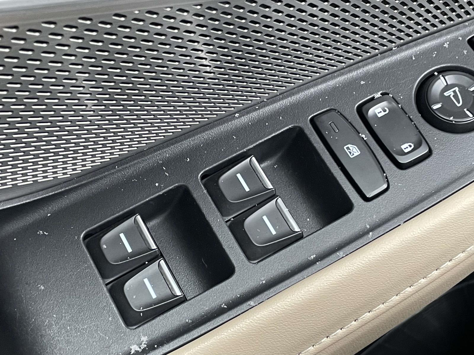 Thumbnail: 2023 Acura MDX - 19