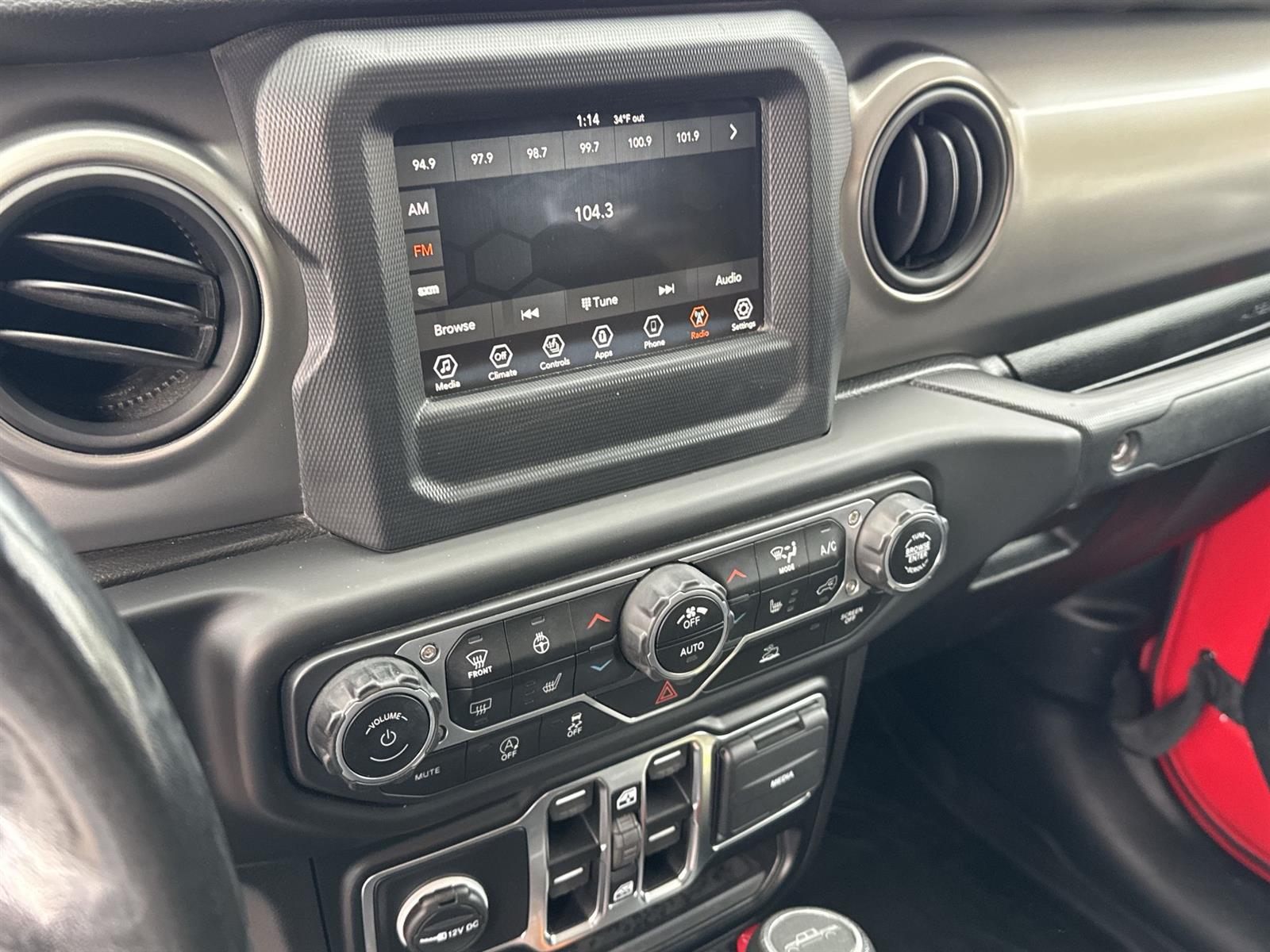 Thumbnail: 2021 Jeep Gladiator - 21