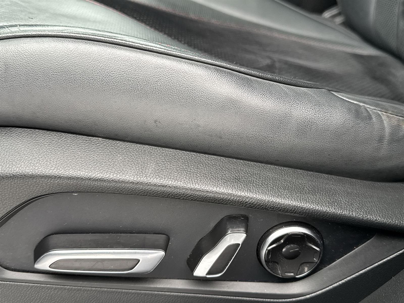 Thumbnail: 2023 Acura RDX - 12