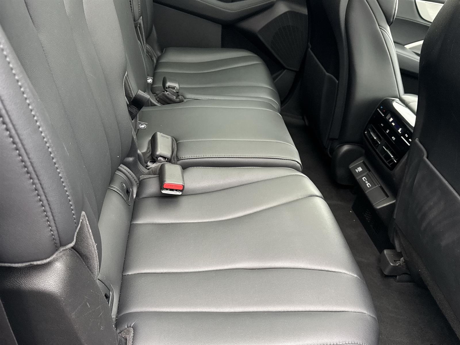 Thumbnail: 2023 Acura MDX - 15