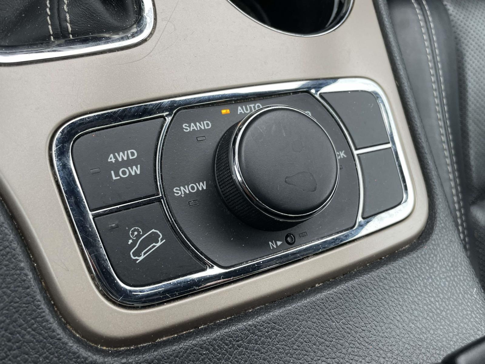 Thumbnail: 2016 Jeep Grand Cherokee - 21