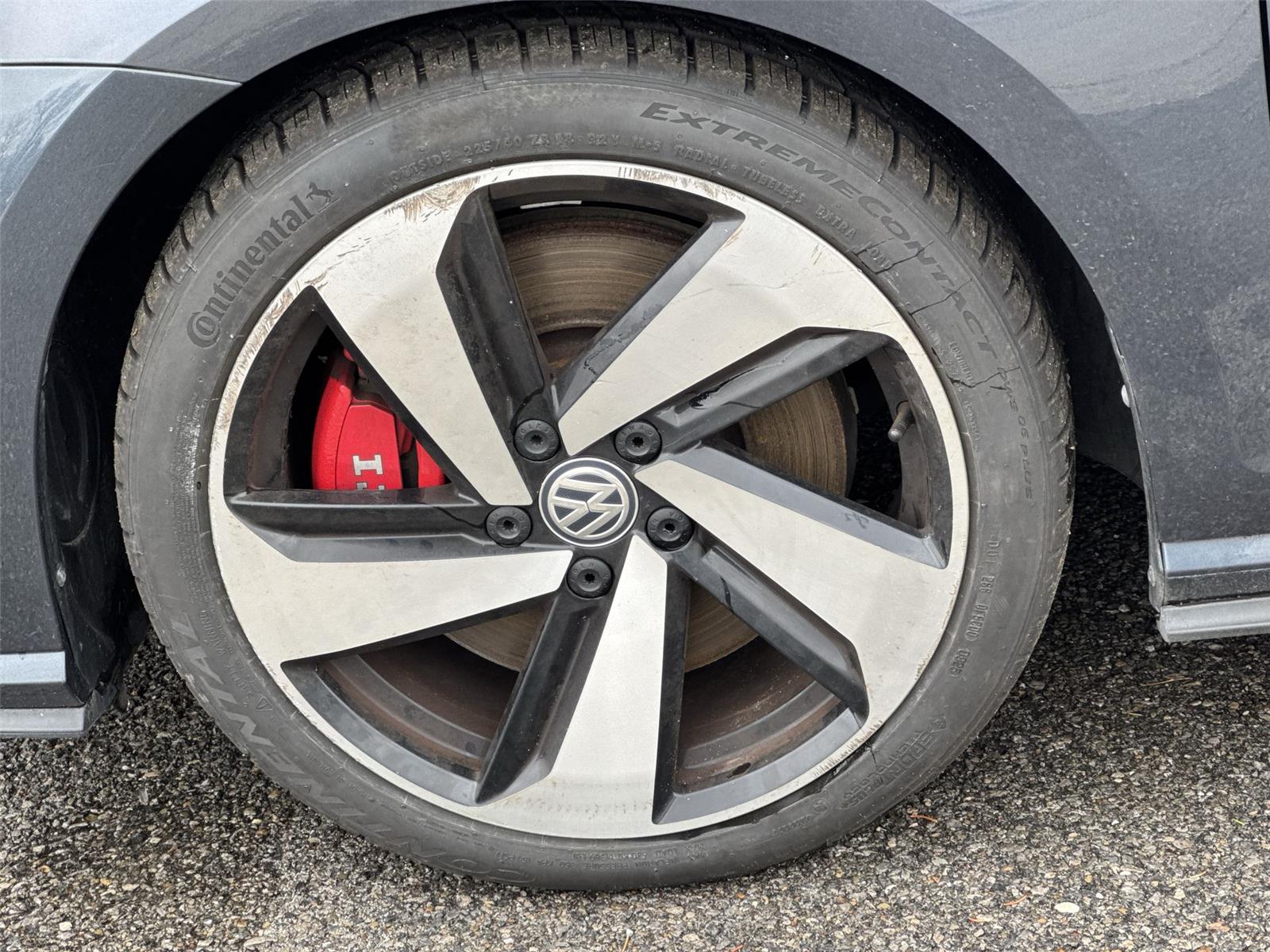 Thumbnail: 2018 Volkswagen Golf - 10