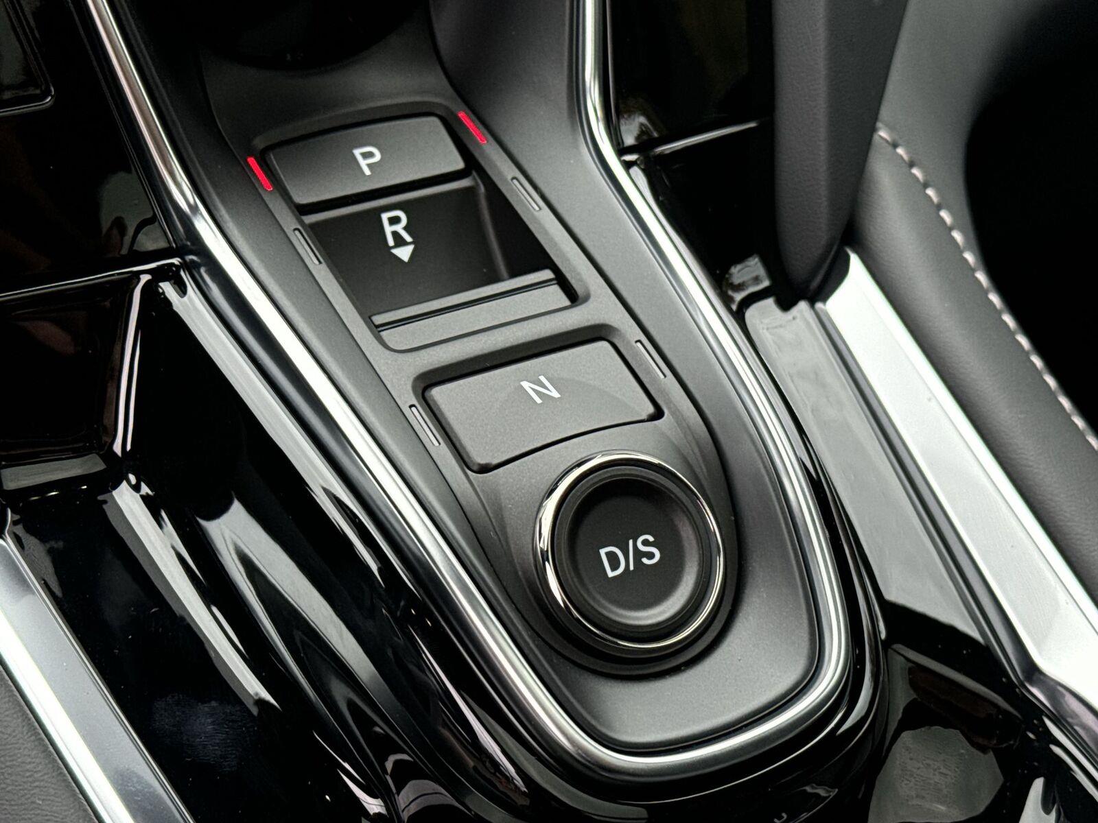 Thumbnail: 2026 Acura RDX - 30