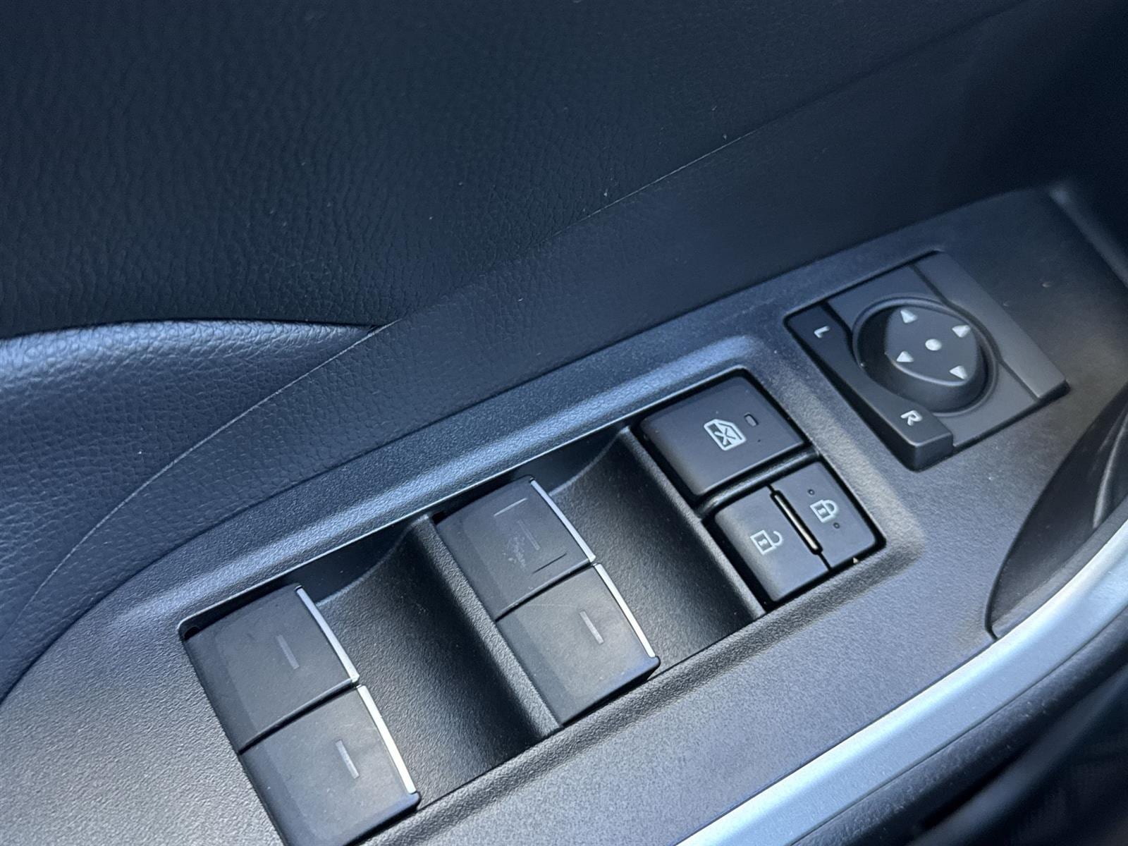 Thumbnail: 2023 Toyota RAV4 - 32