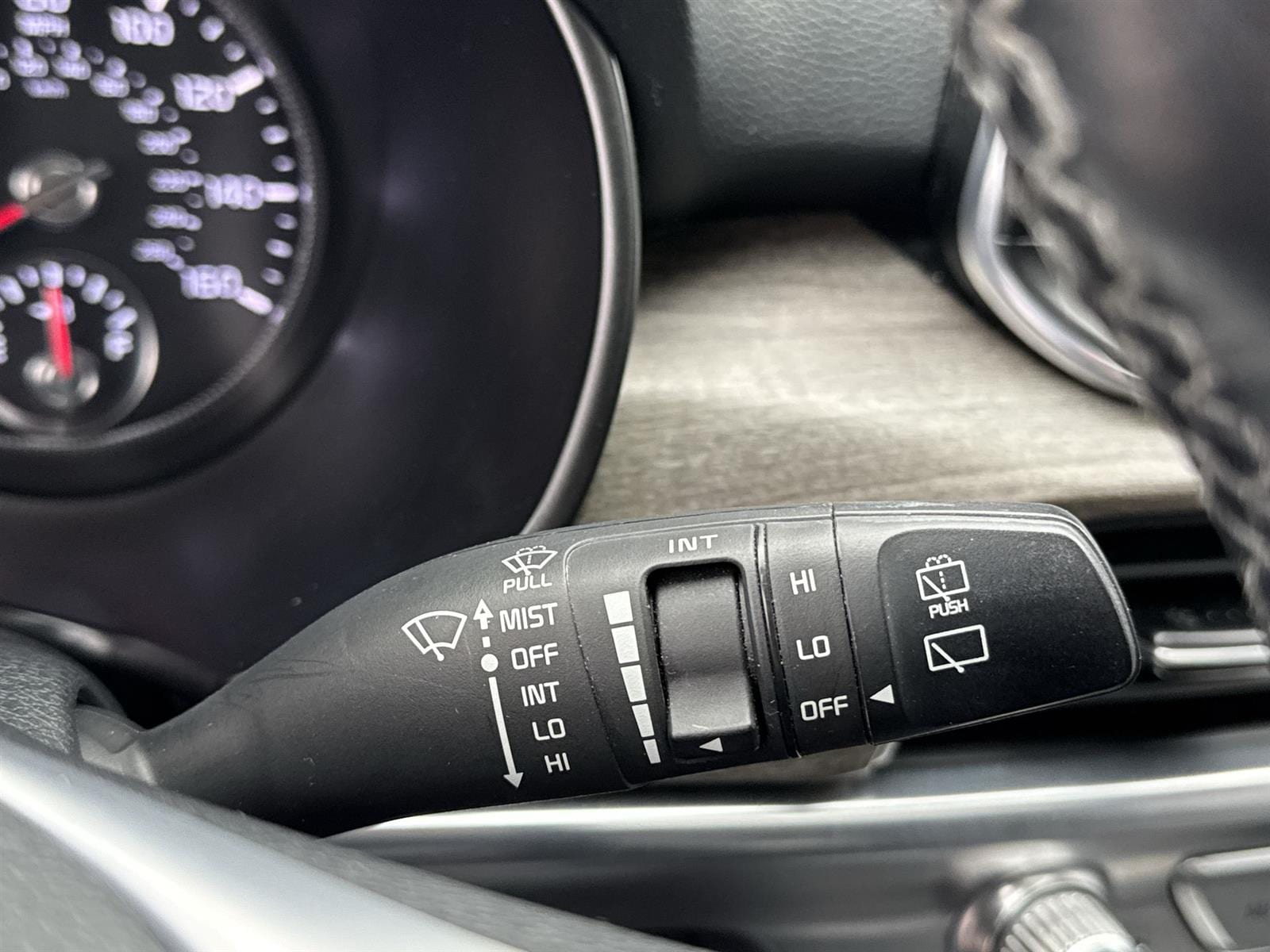 Thumbnail: 2021 Kia Telluride - 21