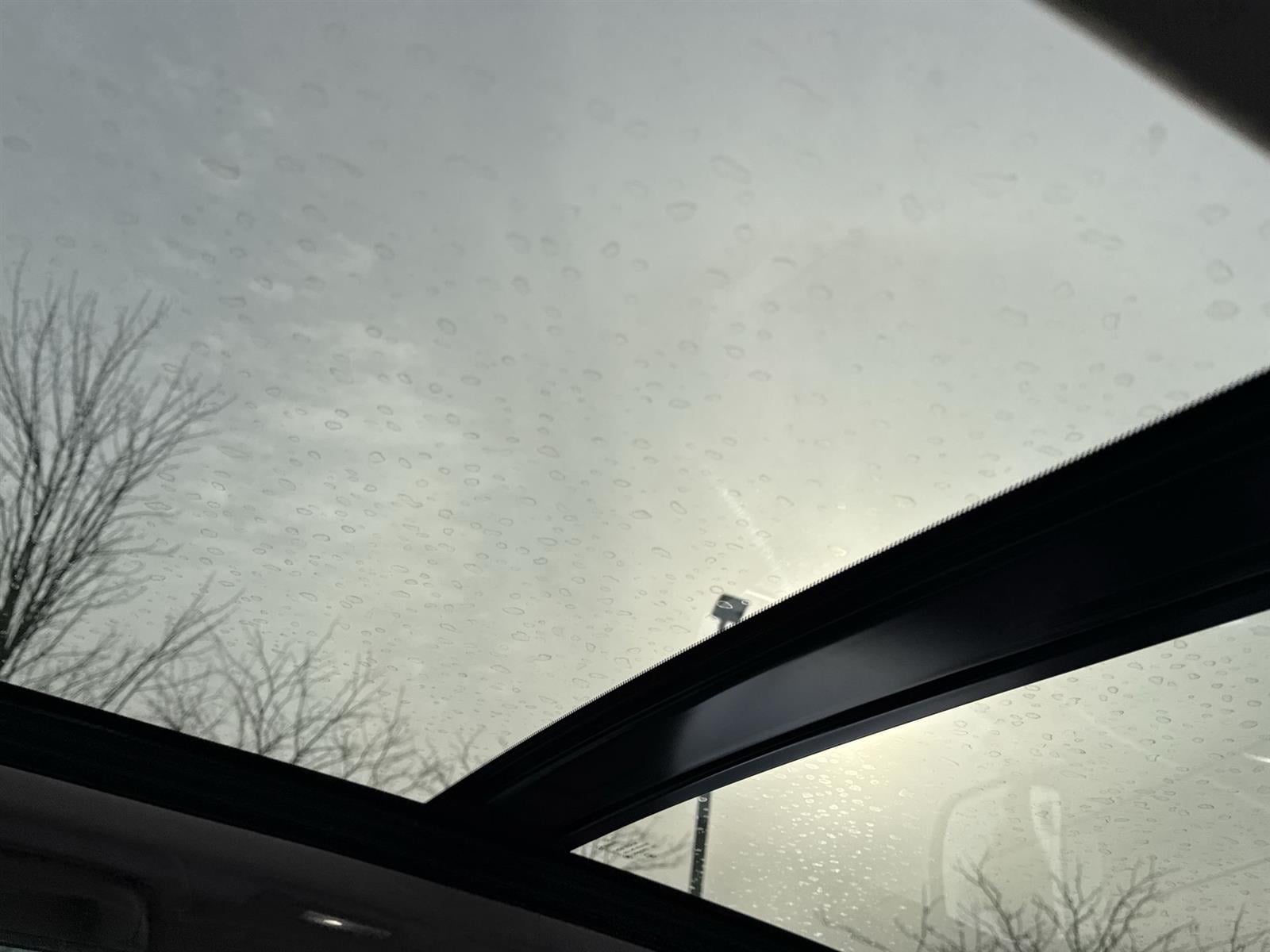 Thumbnail: 2025 Acura RDX - 16