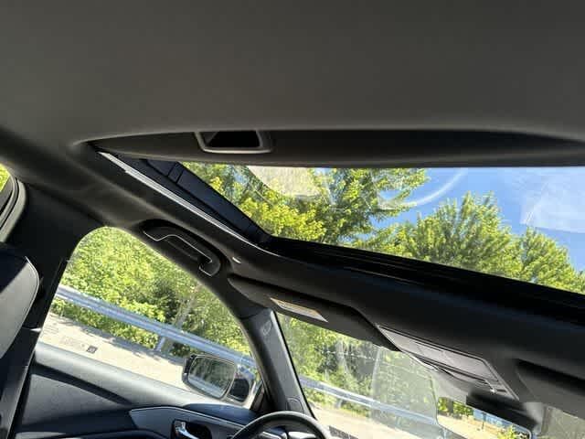 Thumbnail: 2025 Acura TLX - 18