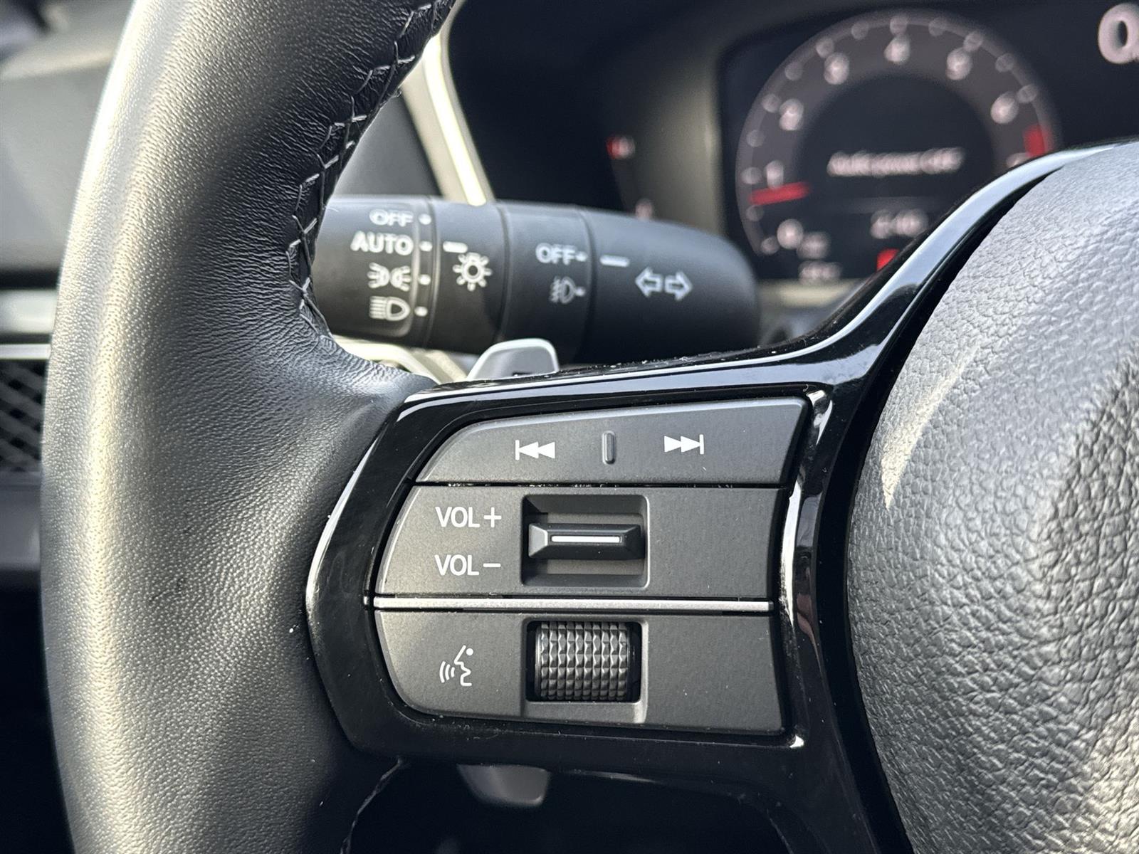 Thumbnail: 2025 Acura Integra - 19