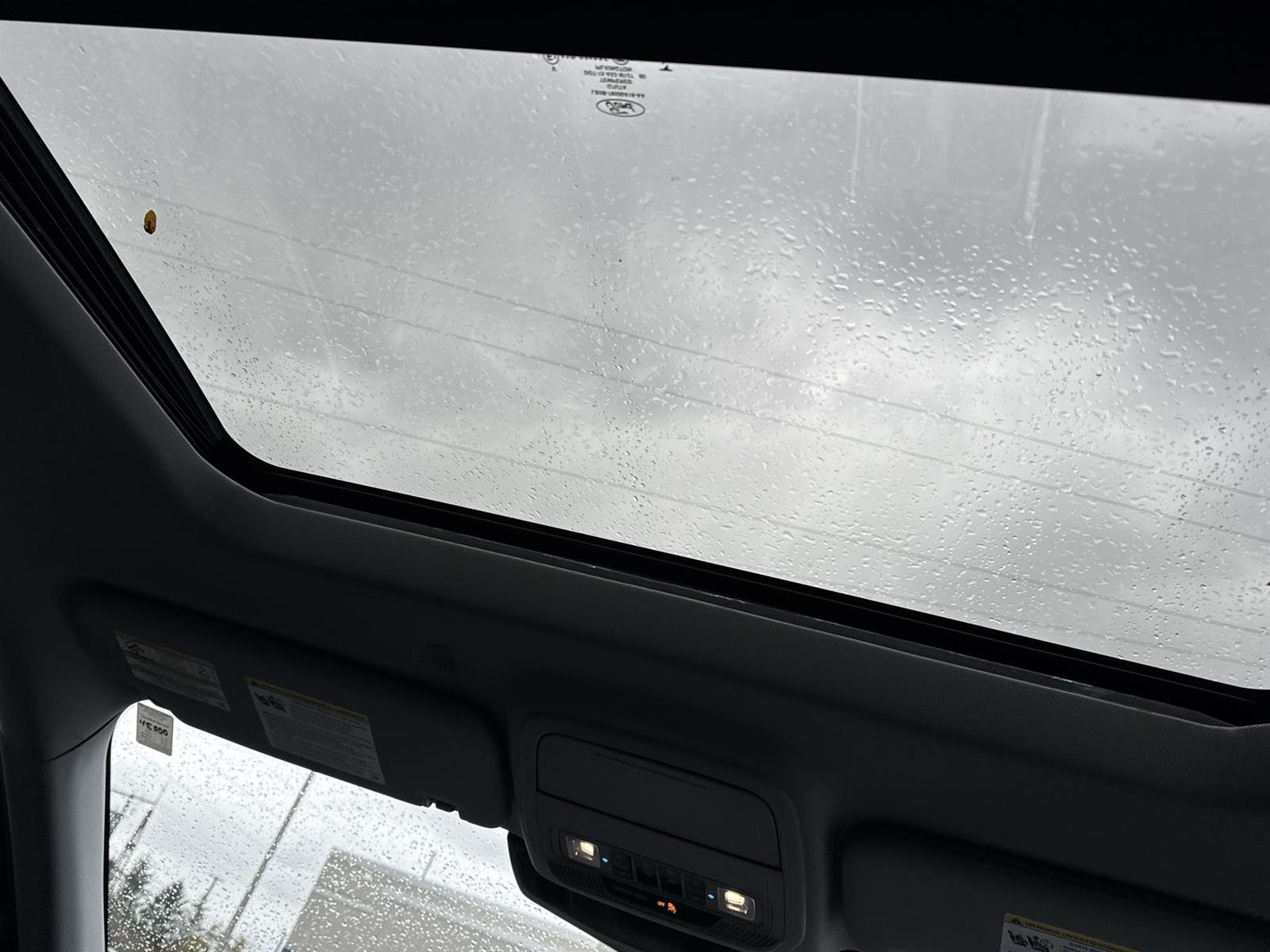 Thumbnail: 2022 Ford Explorer - 16