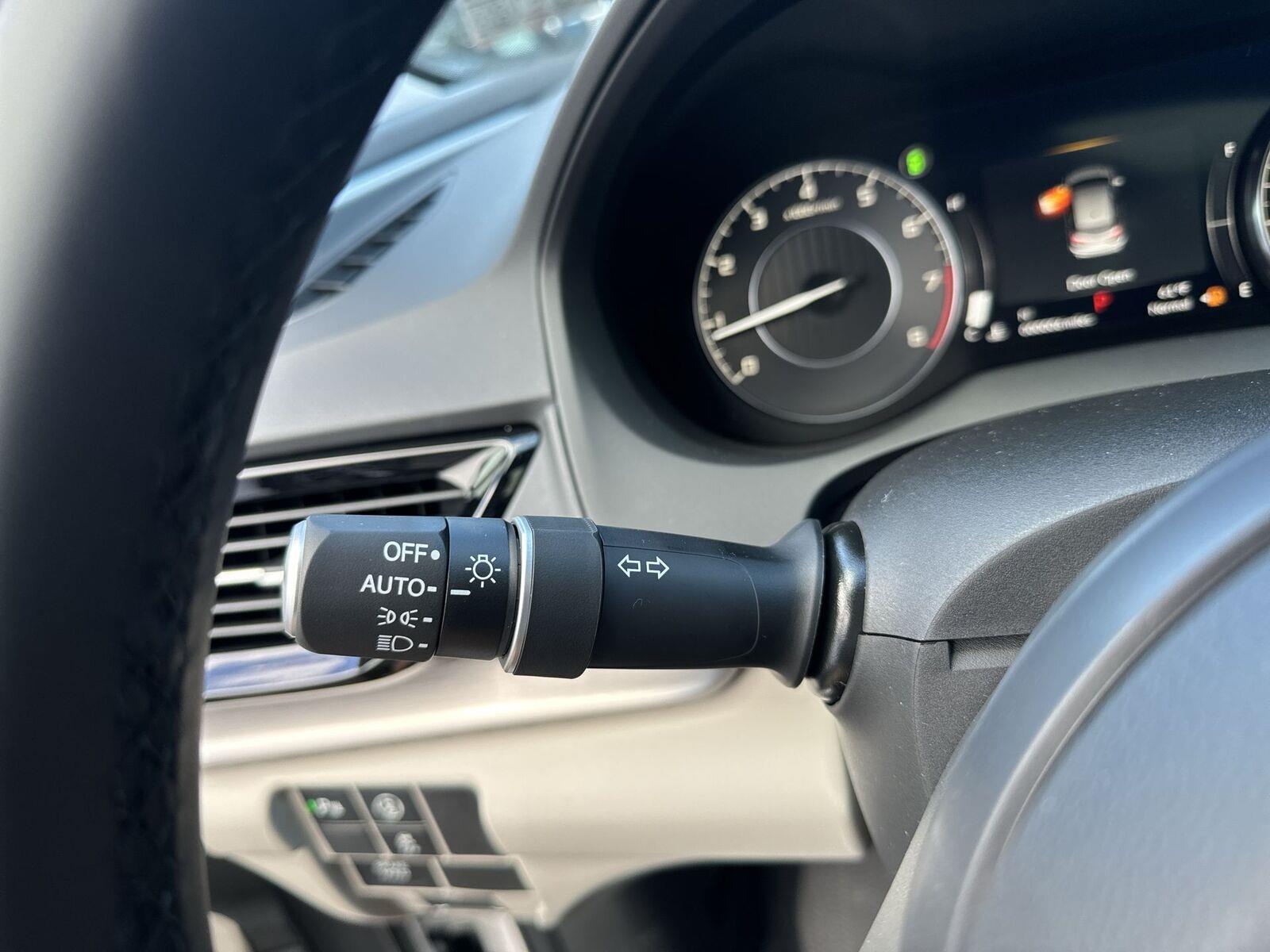 Thumbnail: 2026 Acura RDX - 25