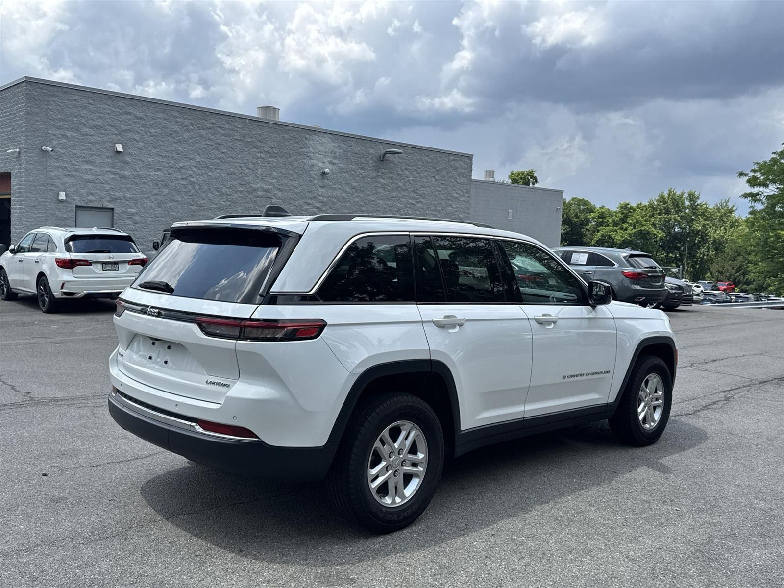 Thumbnail: 2022 Jeep Grand Cherokee - 5