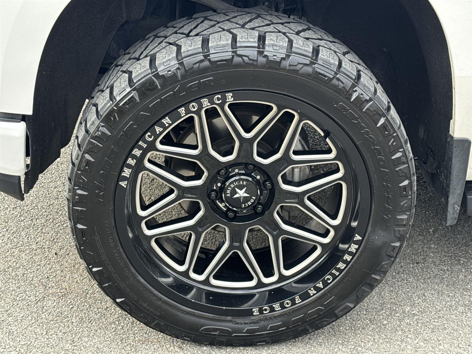 Thumbnail: 2020 Chevrolet Silverado 1500 - 12