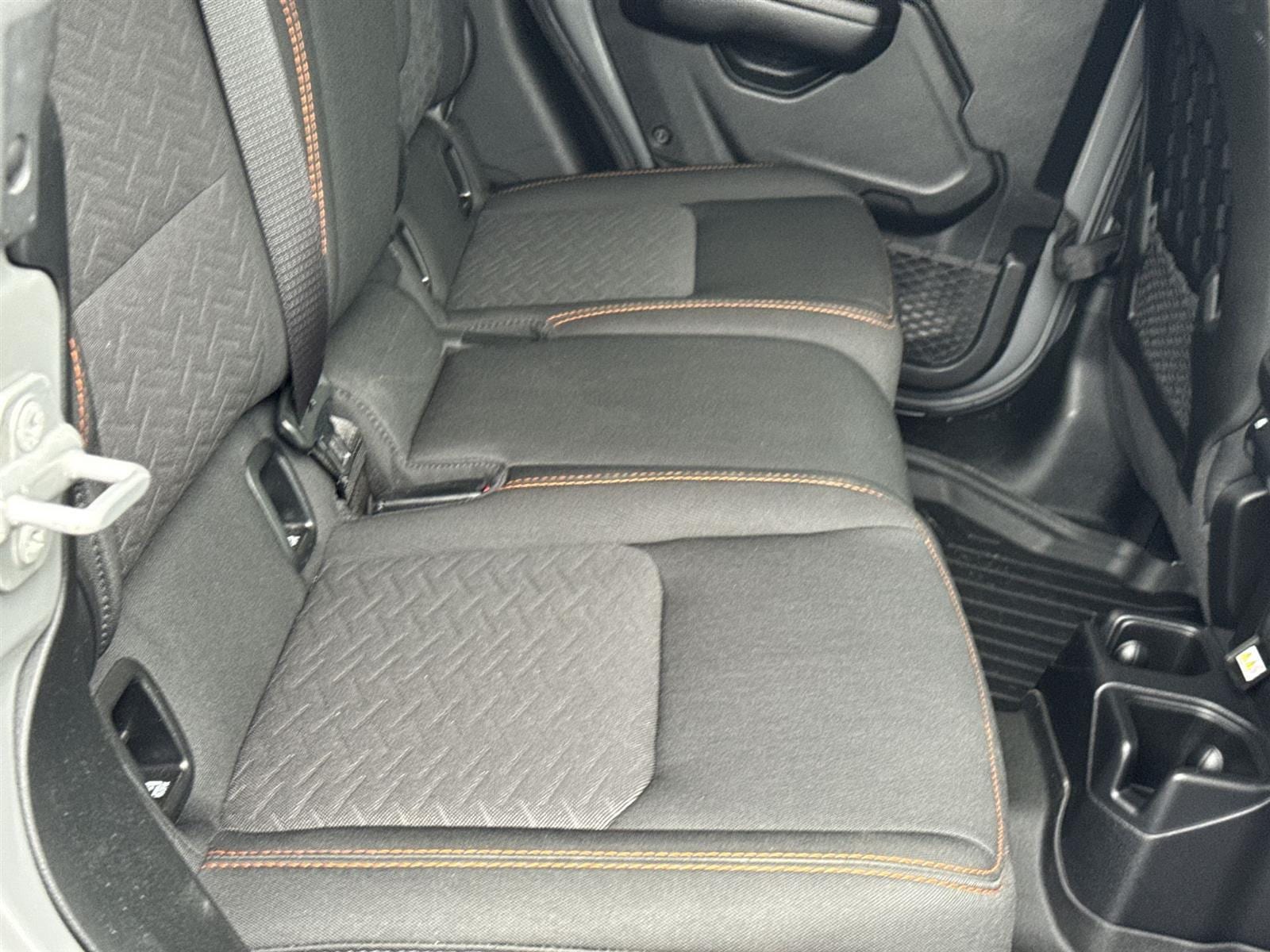 Thumbnail: 2021 Jeep Gladiator - 16