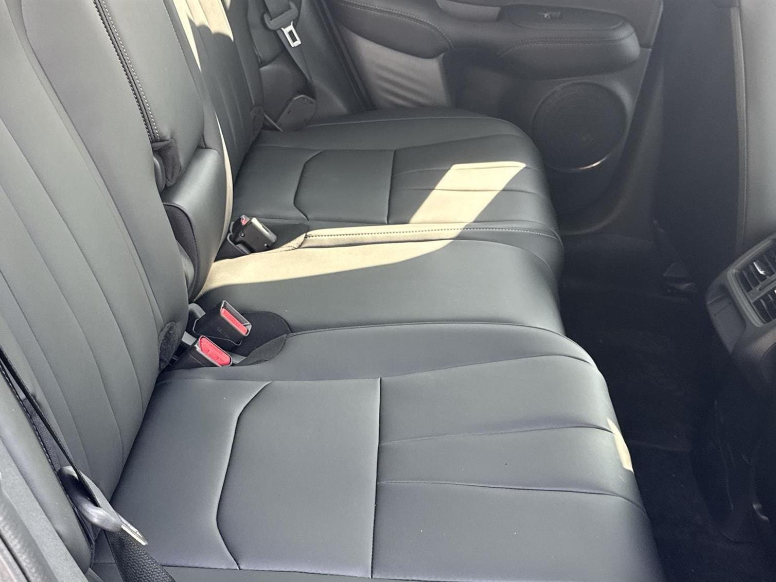 Thumbnail: 2025 Acura ADX - 15