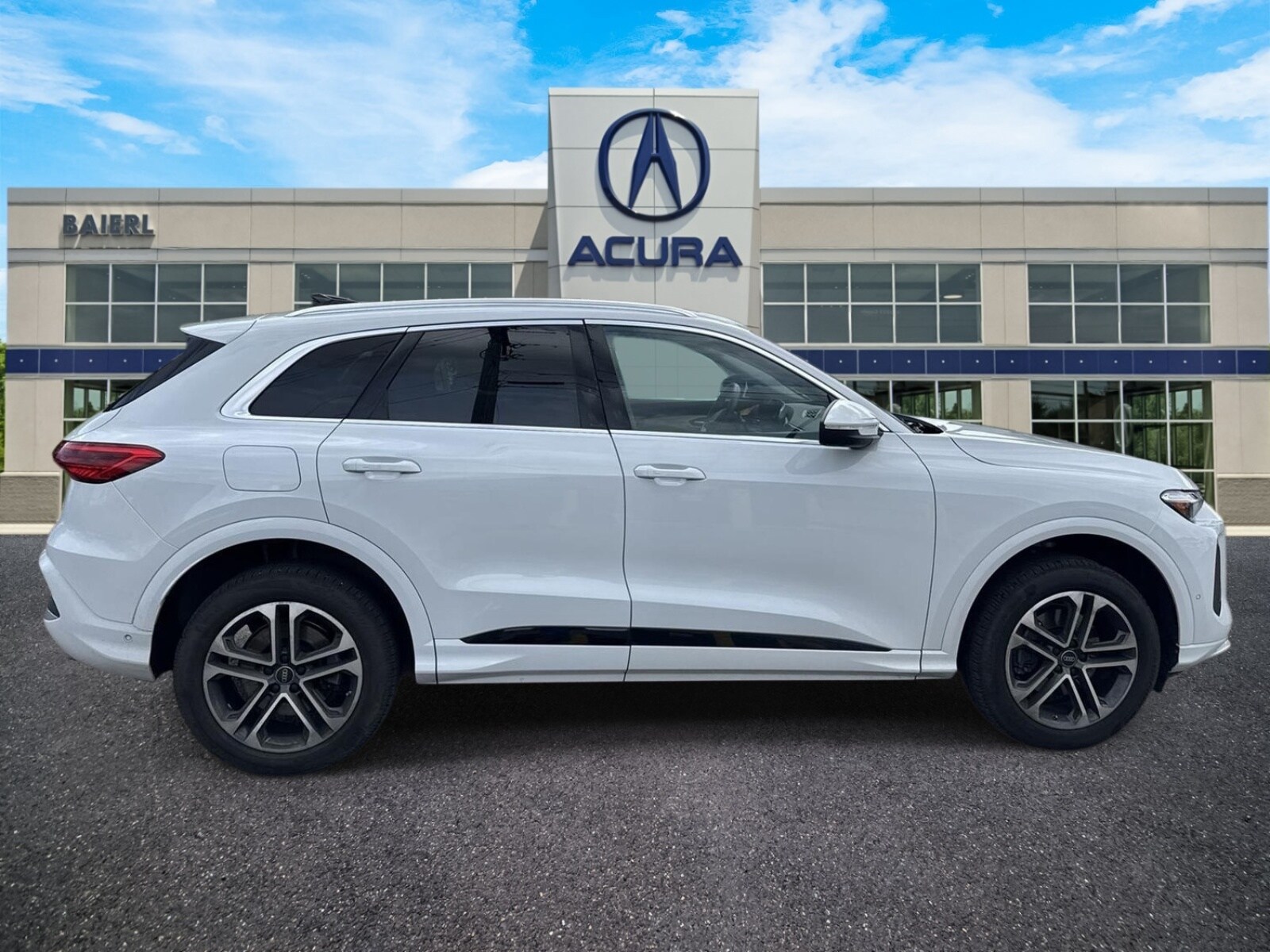 Thumbnail: 2025 Audi Q5 - 5