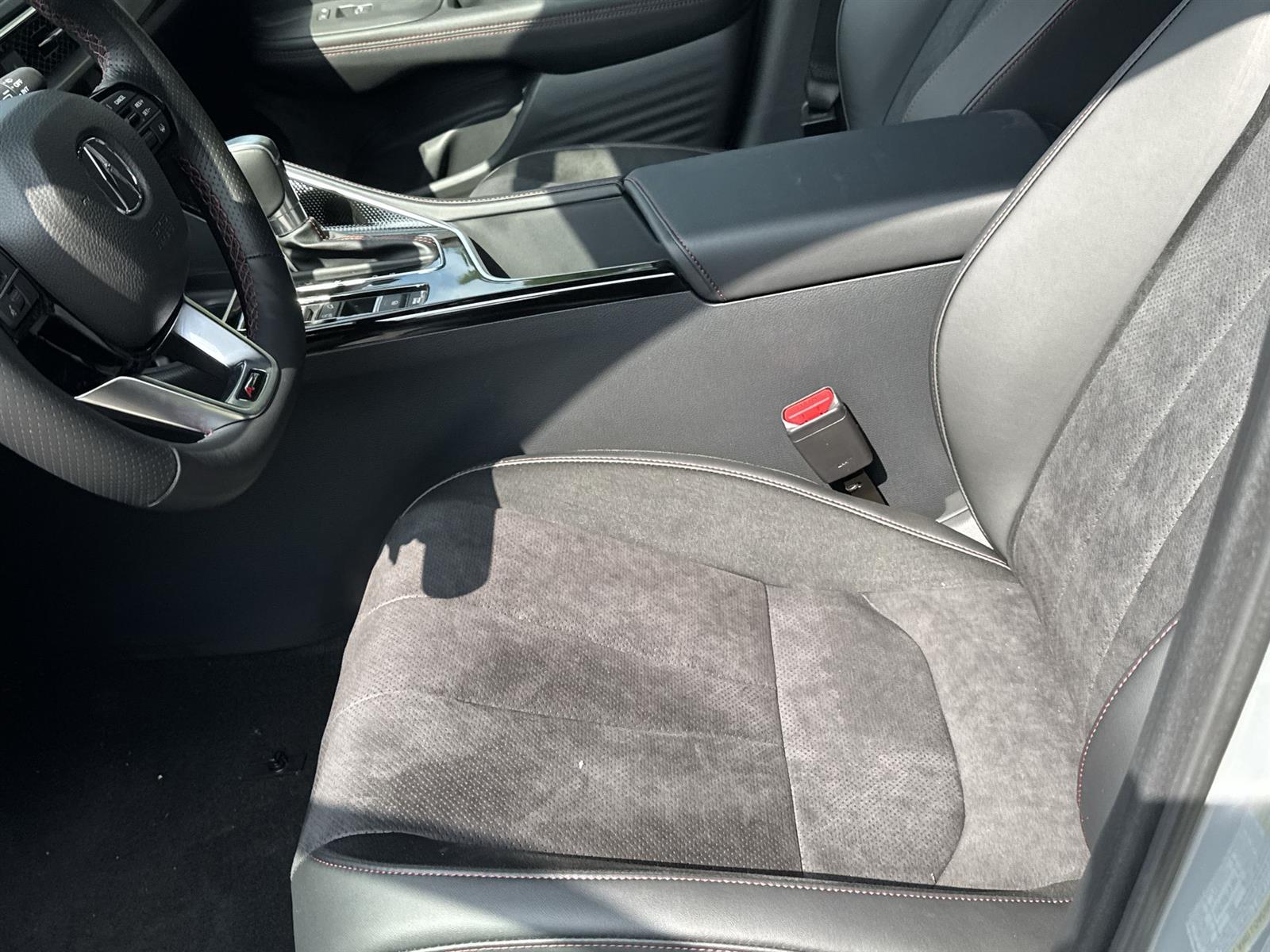 Thumbnail: 2025 Acura ADX - 11