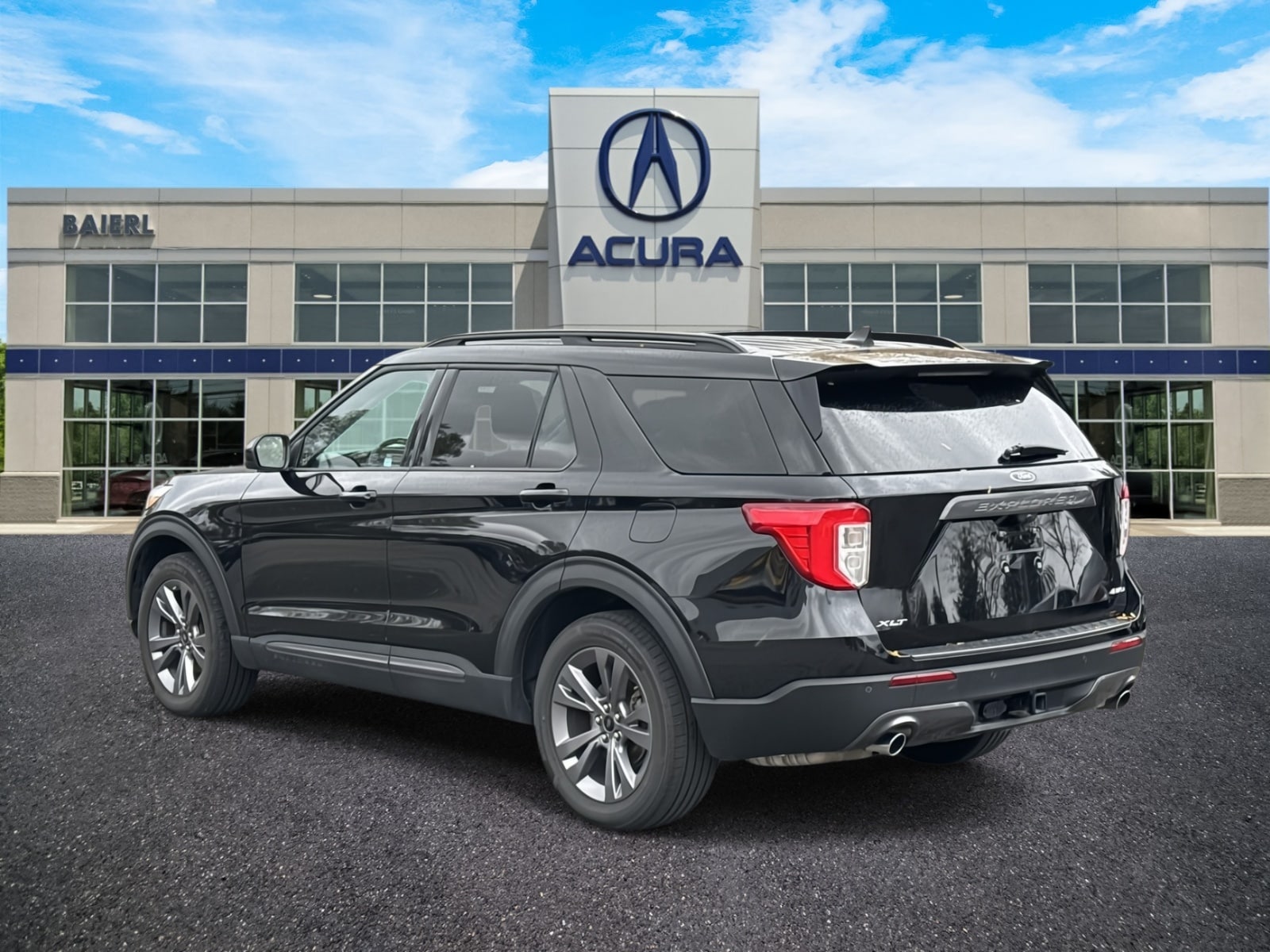 Thumbnail: 2022 Ford Explorer - 3