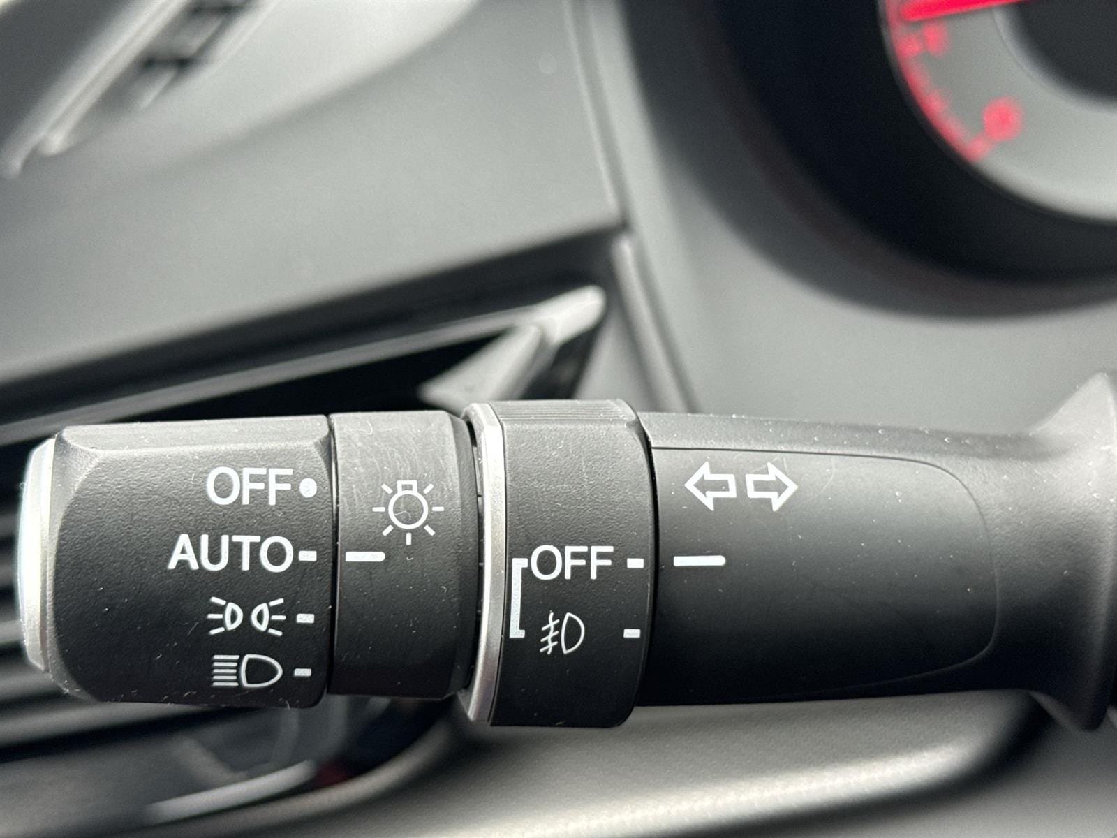 Thumbnail: 2023 Acura RDX - 22