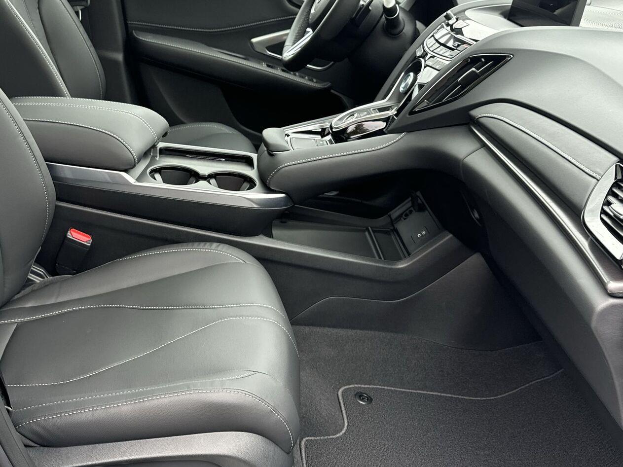 Thumbnail: 2026 Acura RDX - 18