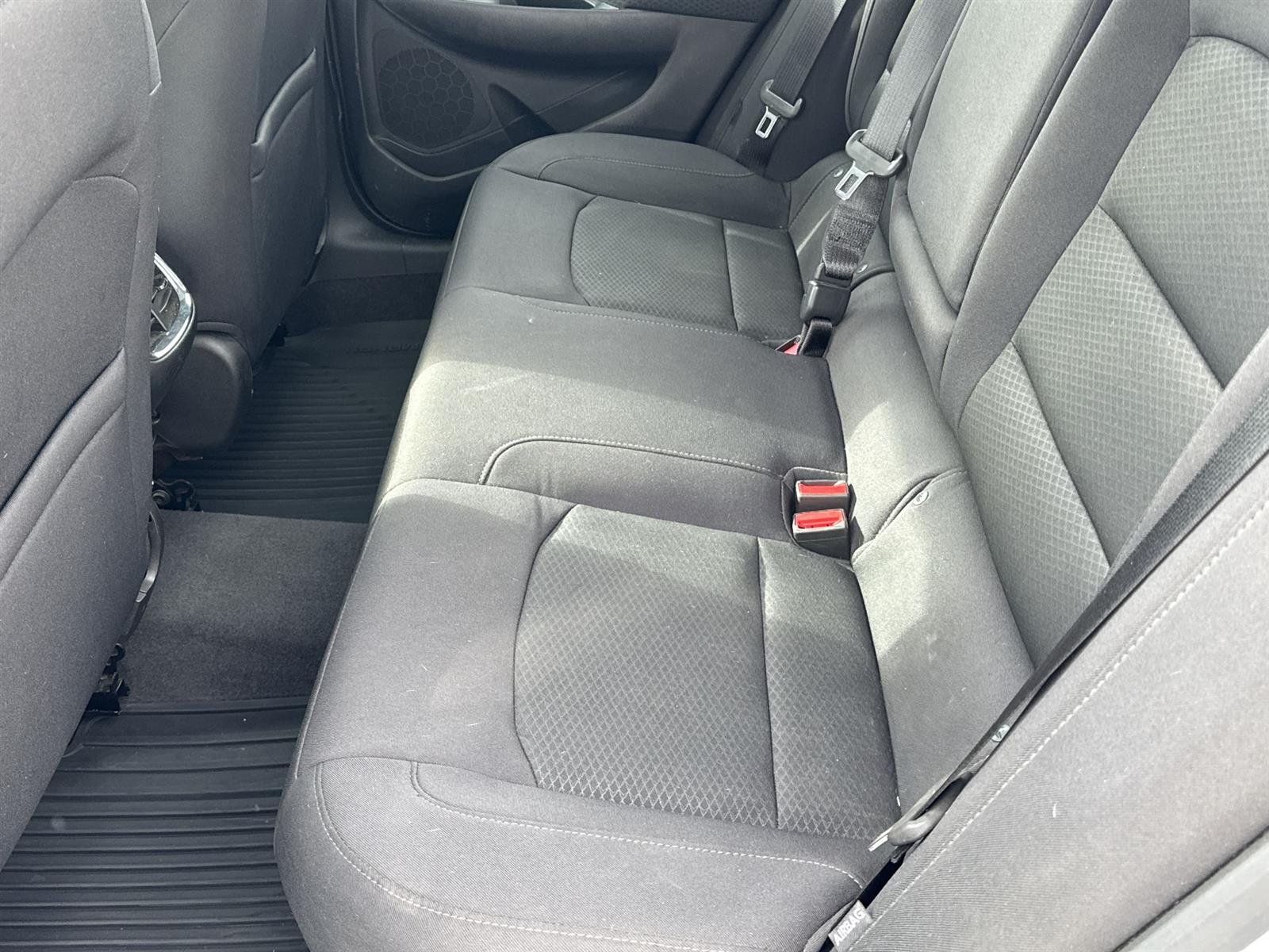 Thumbnail: 2017 Chevrolet Malibu - 15