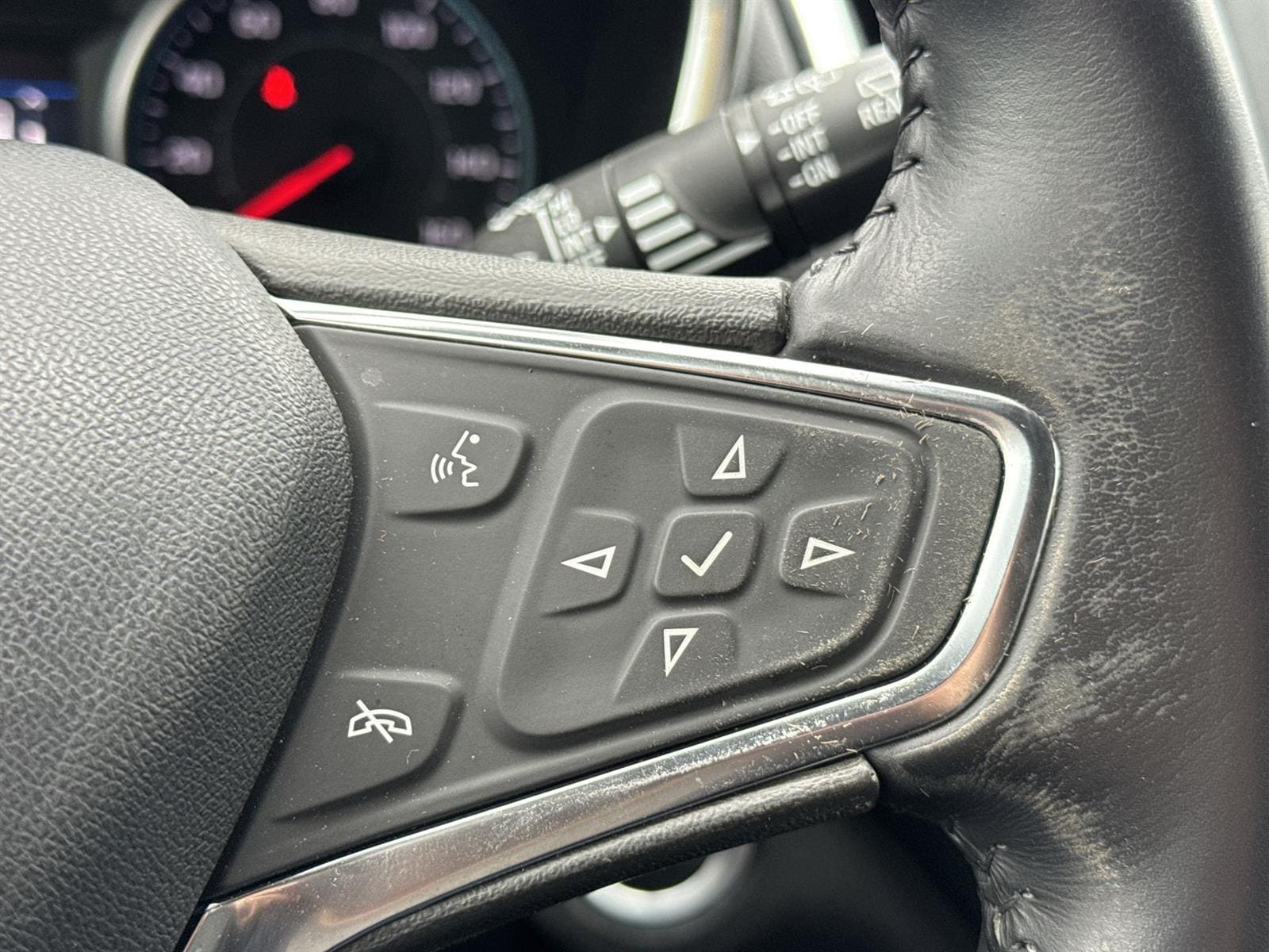 Thumbnail: 2021 Chevrolet Equinox - 15