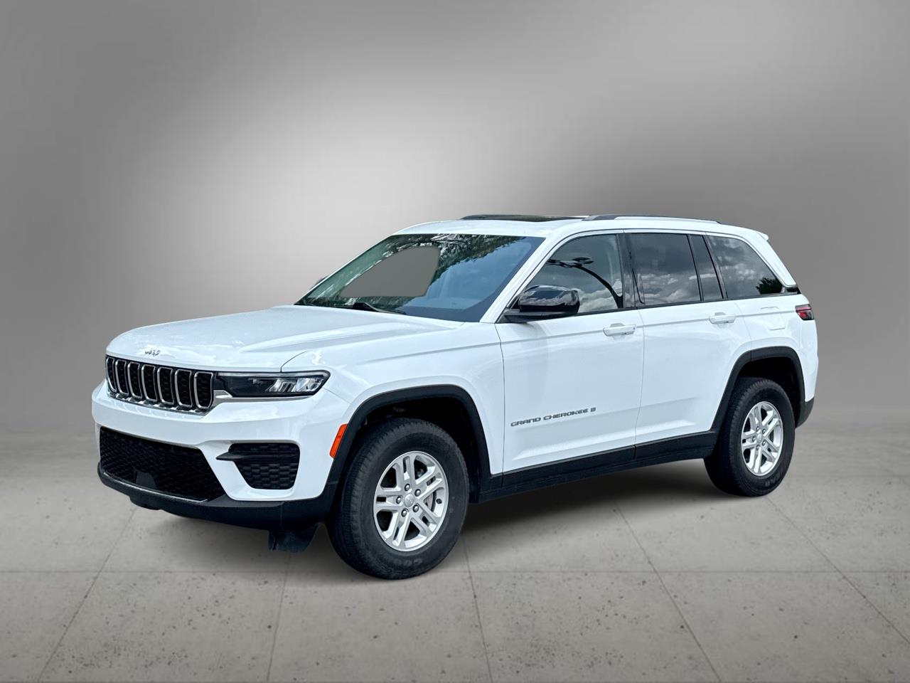 Thumbnail: 2022 Jeep Grand Cherokee - 1