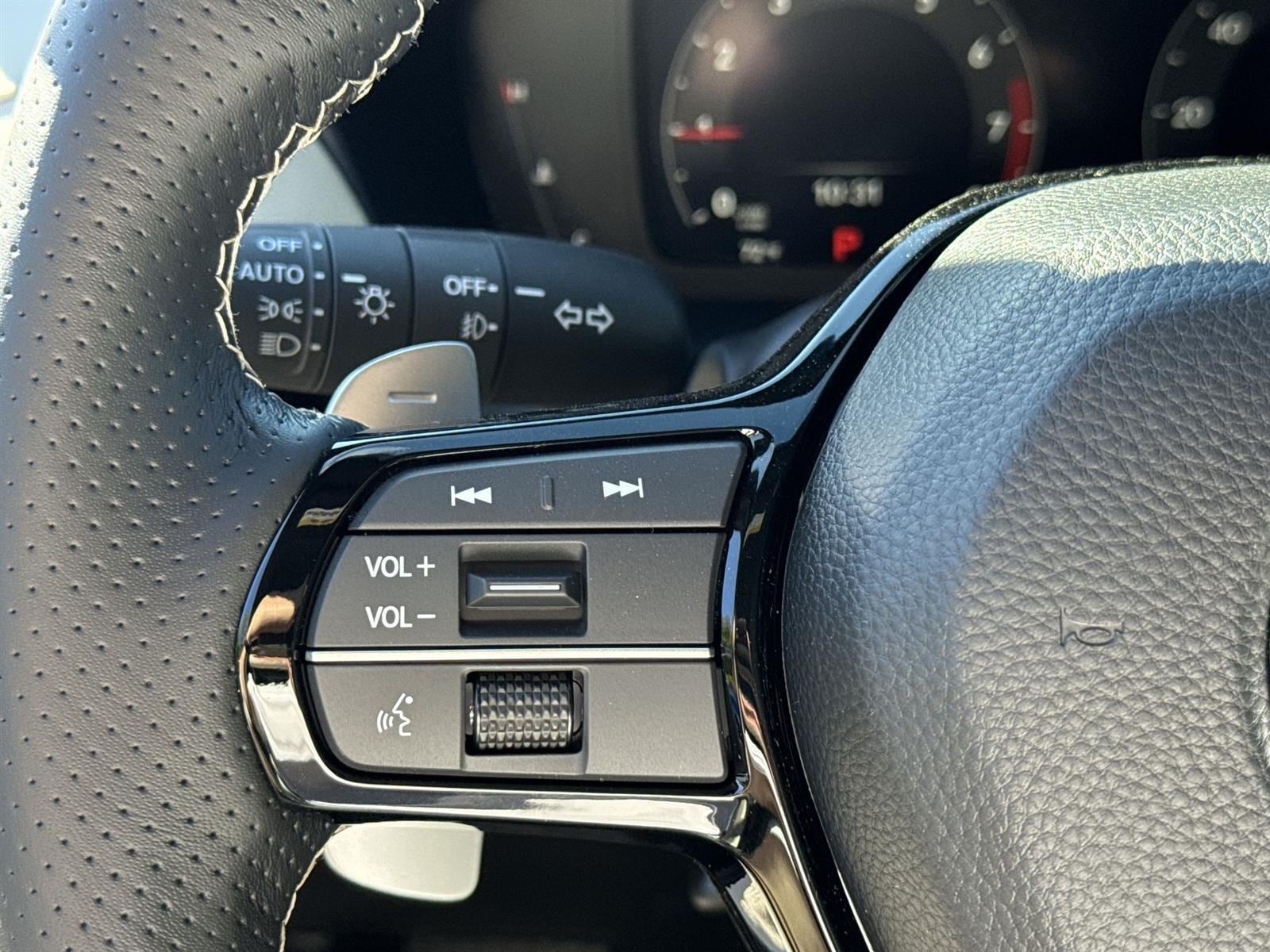 Thumbnail: 2025 Acura ADX - 20