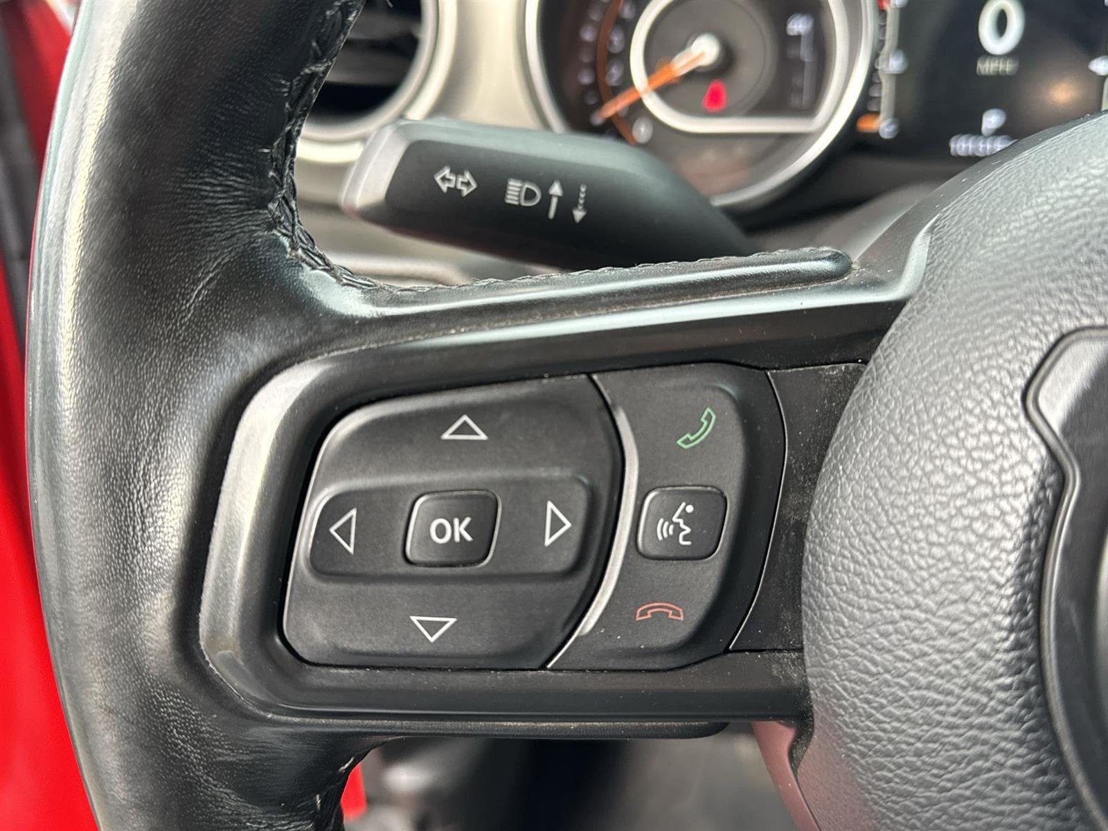 Thumbnail: 2021 Jeep Gladiator - 17