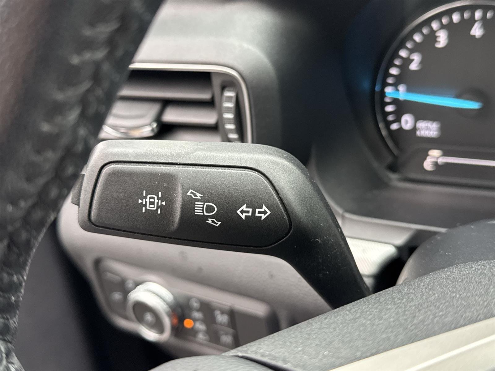 Thumbnail: 2022 Ford Explorer - 22